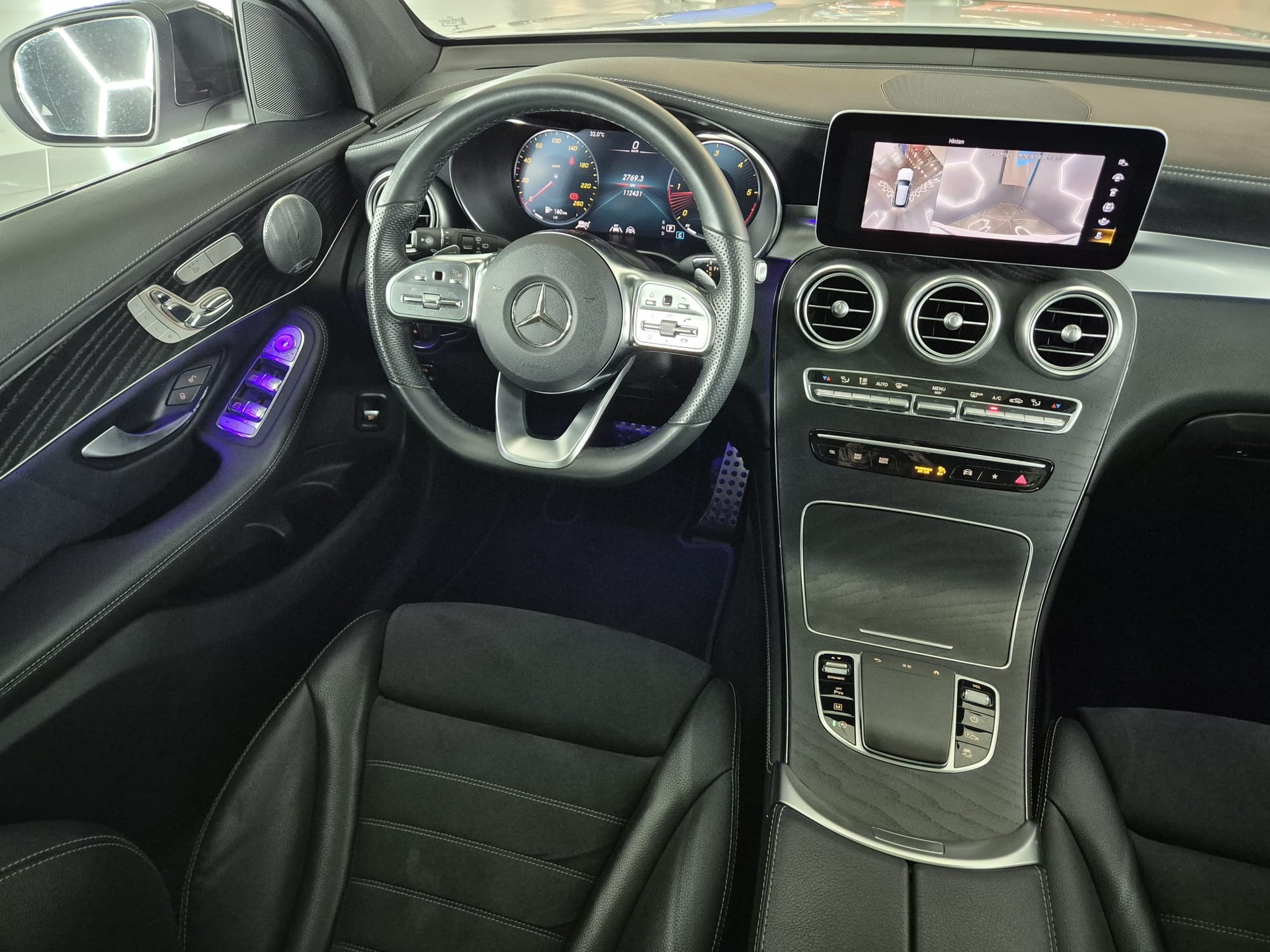 MERCEDES-BENZ GLC 300 d AMG Line 4Matic 9G-Tronic-image-34