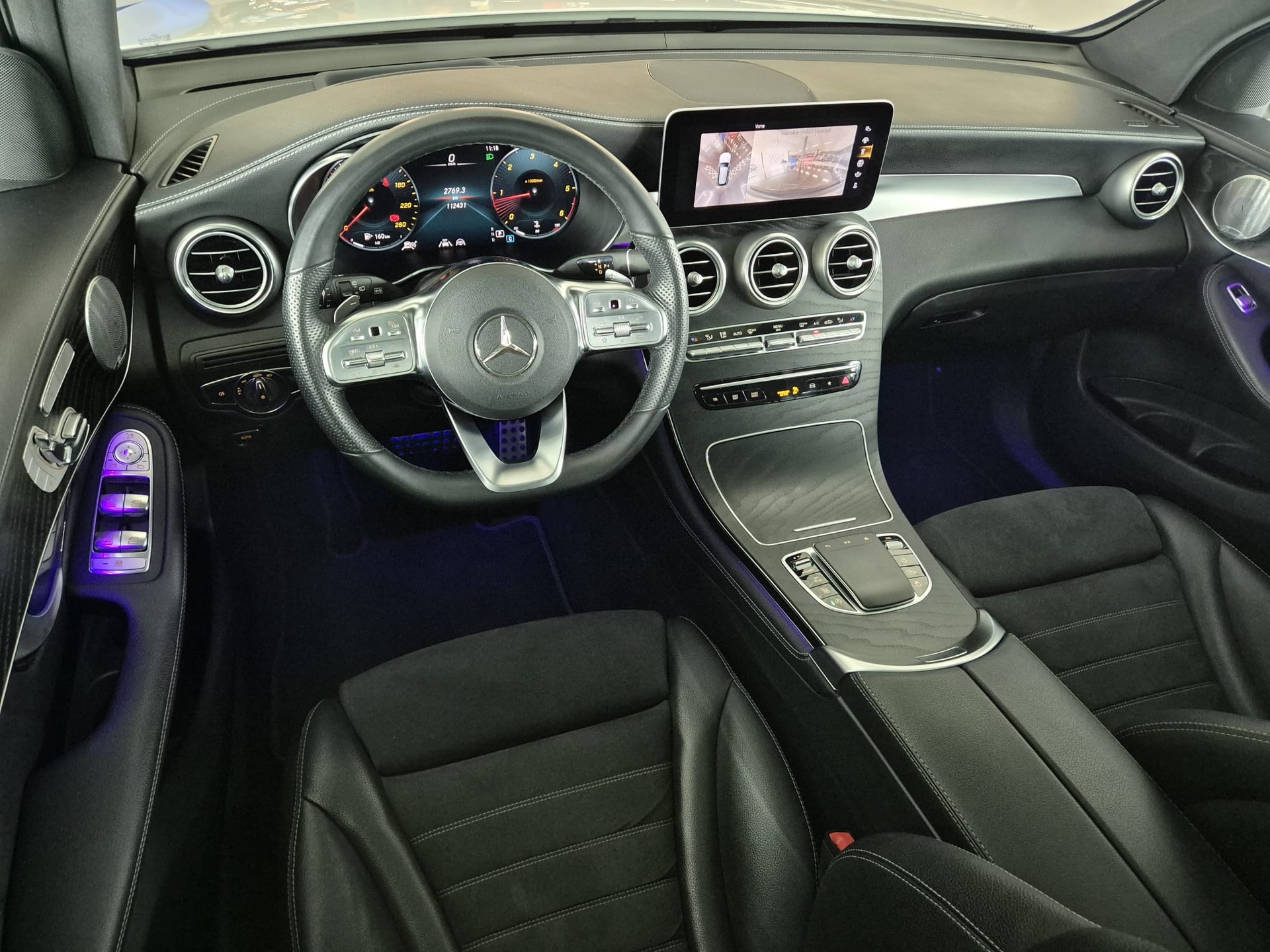 MERCEDES-BENZ GLC 300 d AMG Line 4Matic 9G-Tronic-image-33
