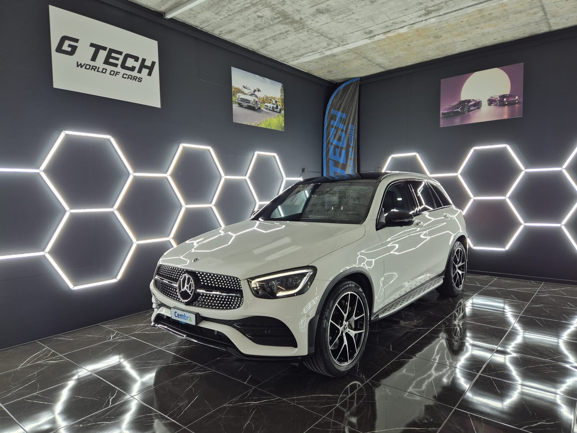 MERCEDES-BENZ GLC 300 d AMG Line 4Matic 9G-Tronic-showroom-element-2