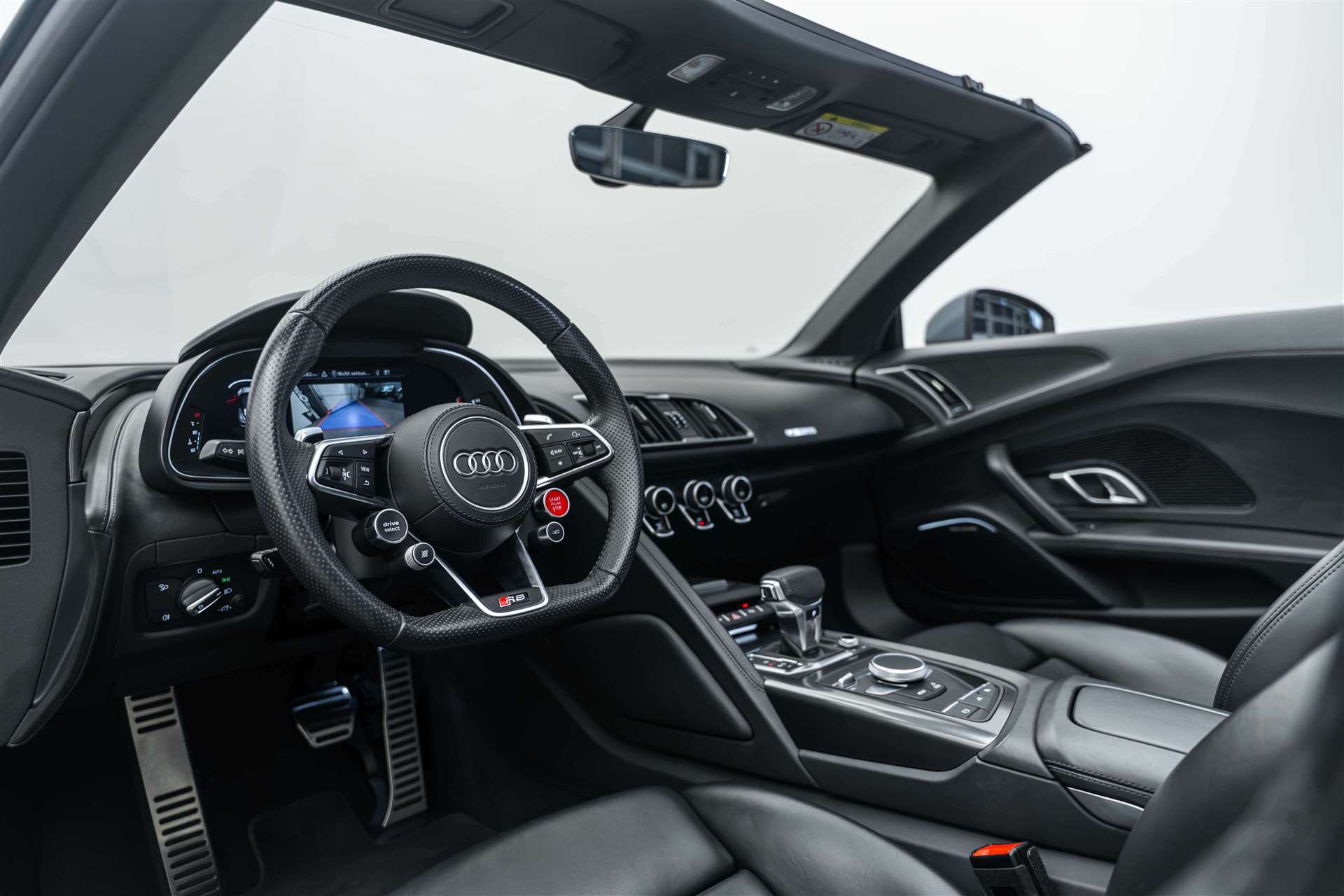 AUDI R8 Spyder 570PS S-Tronic Automat-image-10