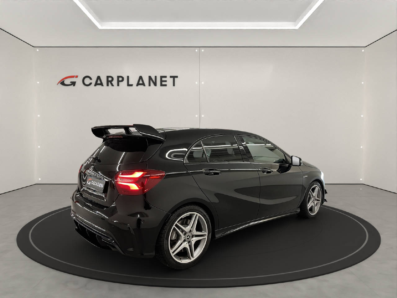 MERCEDES-BENZ A-Klasse W176 A 45 AMG 4m-showroom-element-3