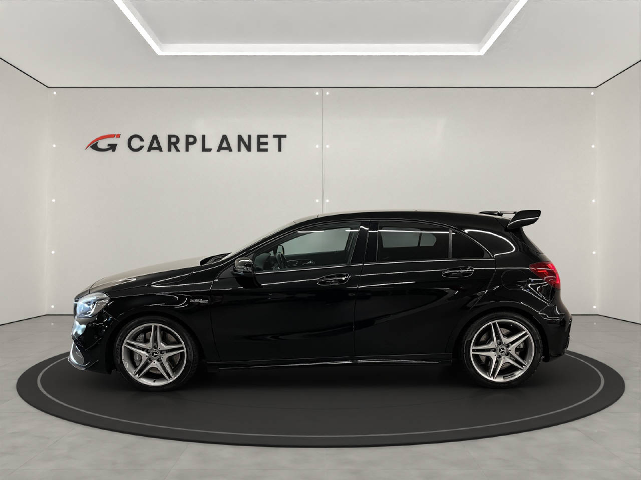 MERCEDES-BENZ A-Klasse W176 A 45 AMG 4m-showroom-element-1