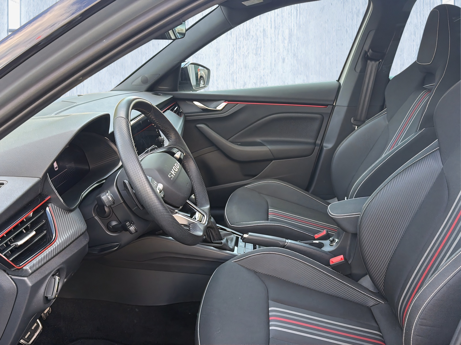 SKODA Kamiq 1.5 TSI Monte Carlo DSG-image-9