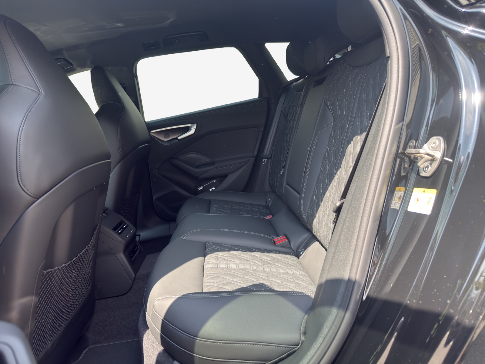 AUDI A5 Avant e-hybrid quattro 270 kW S tronic-image-11
