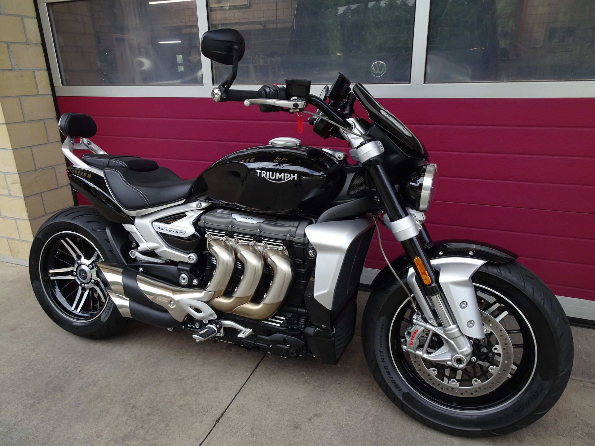 TRIUMPH Rocket 3 GT-image-2