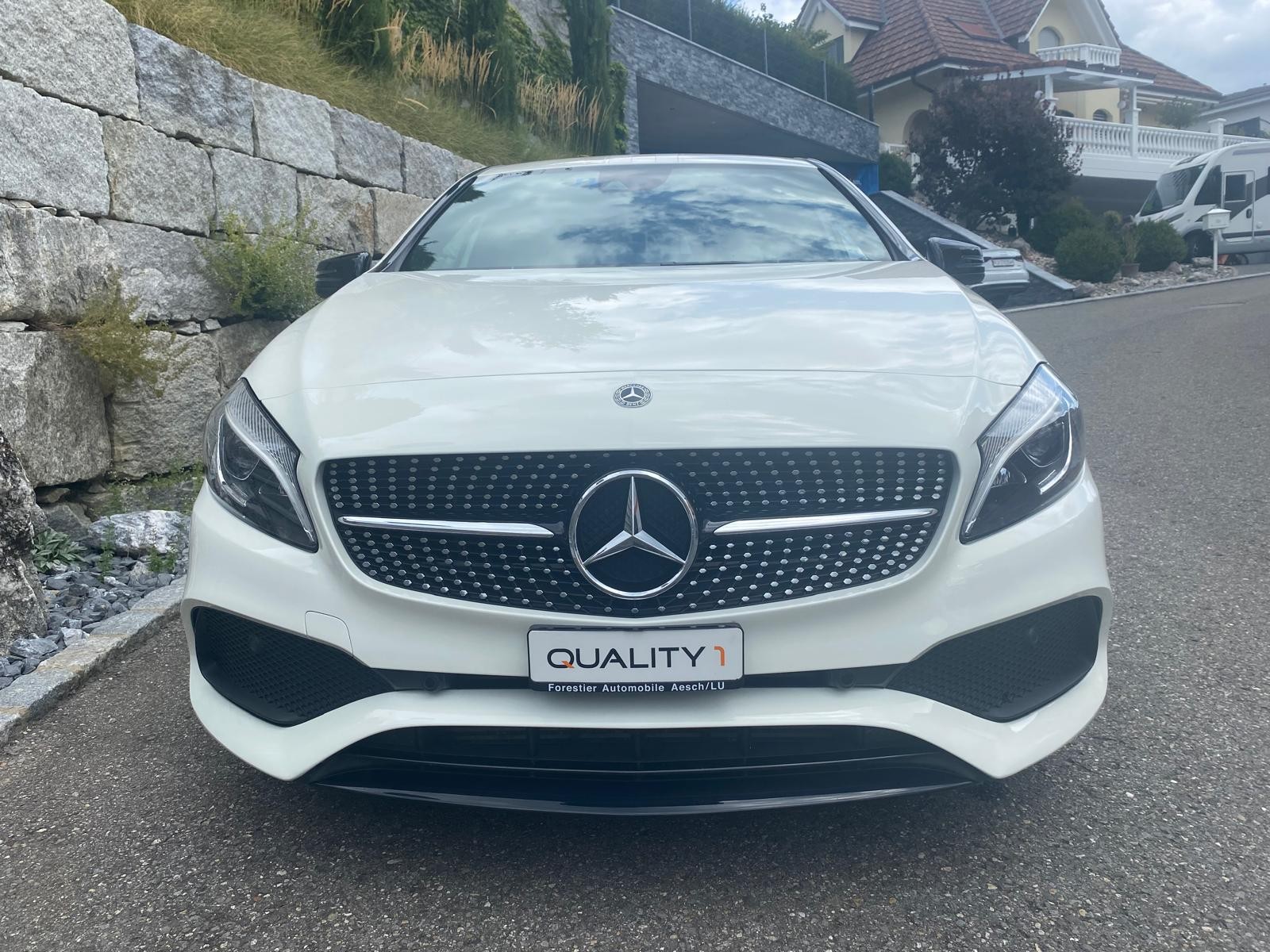 MERCEDES-BENZ A 250 Sport 4Matic 7G-DCT-image-3
