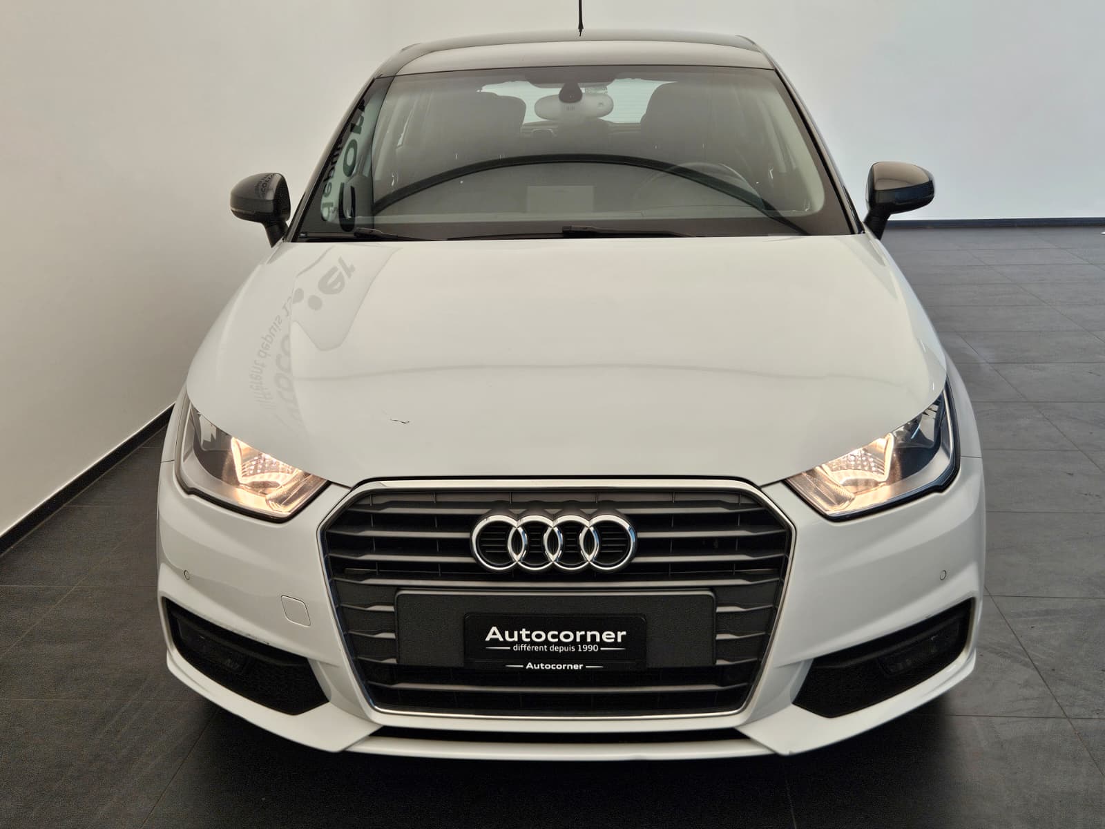 AUDI A1 Sportback 1.4 TFSI Sport S-tronic-showroom-element-3