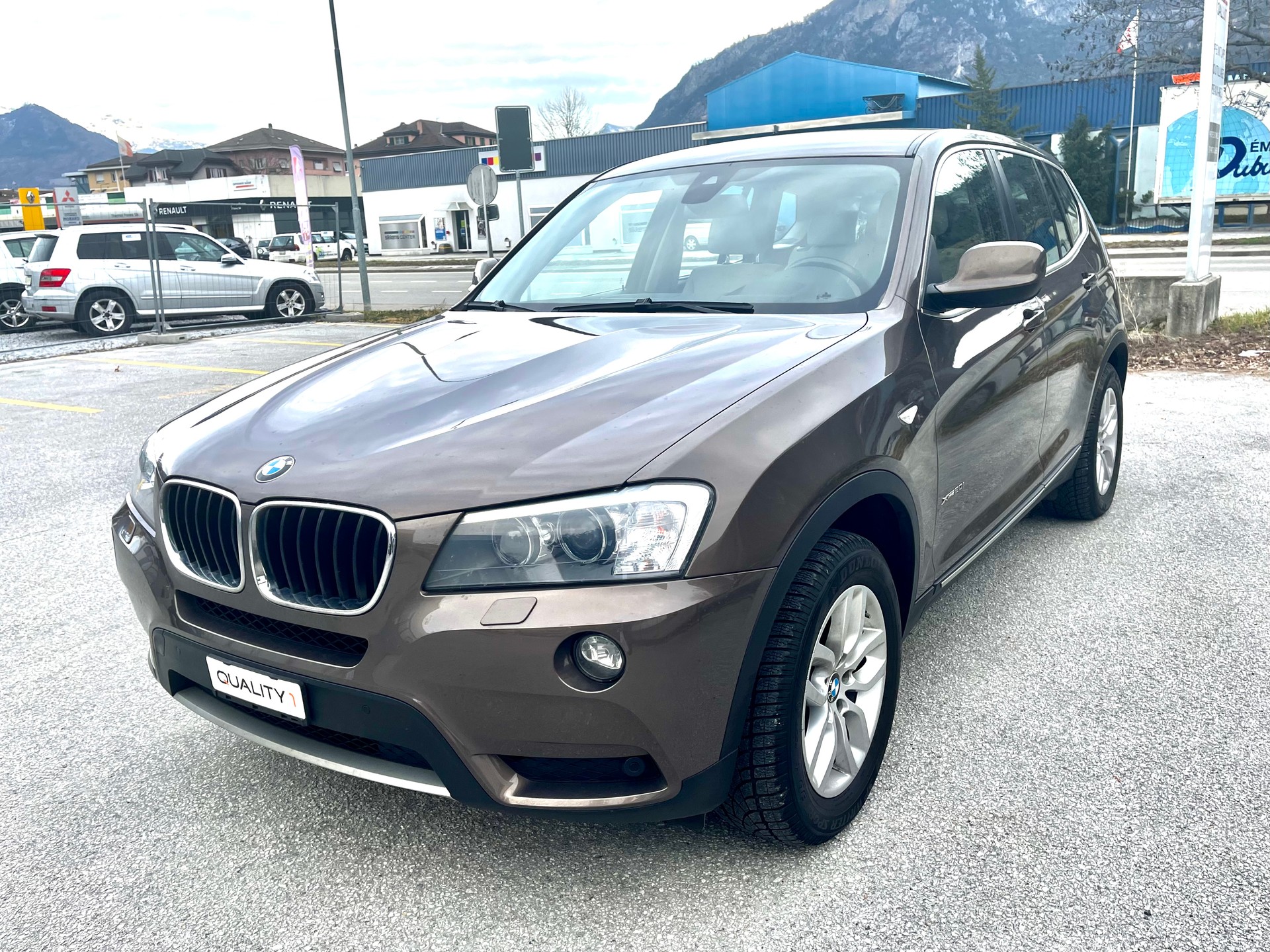 BMW X3 xDrive 20i Steptronic-showroom-element-2