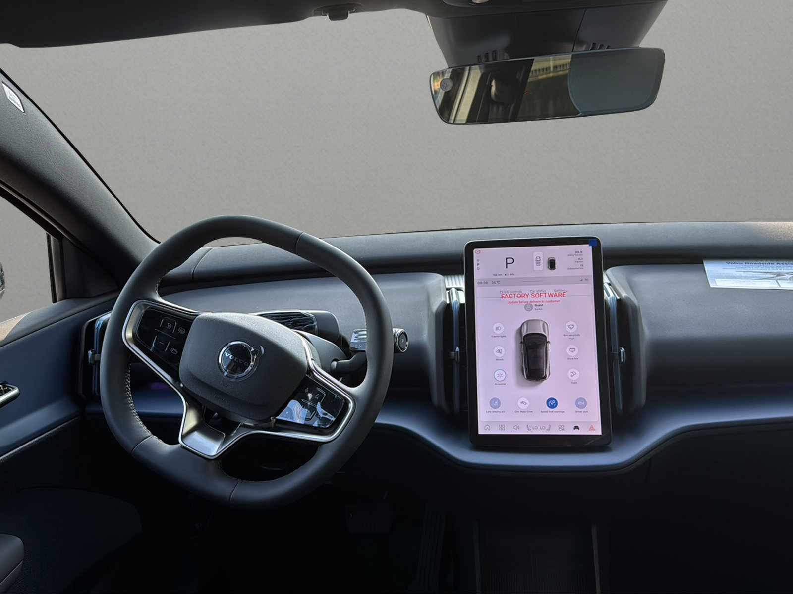 VOLVO EX30 P5 69 kWh Long Range Plus-image-15