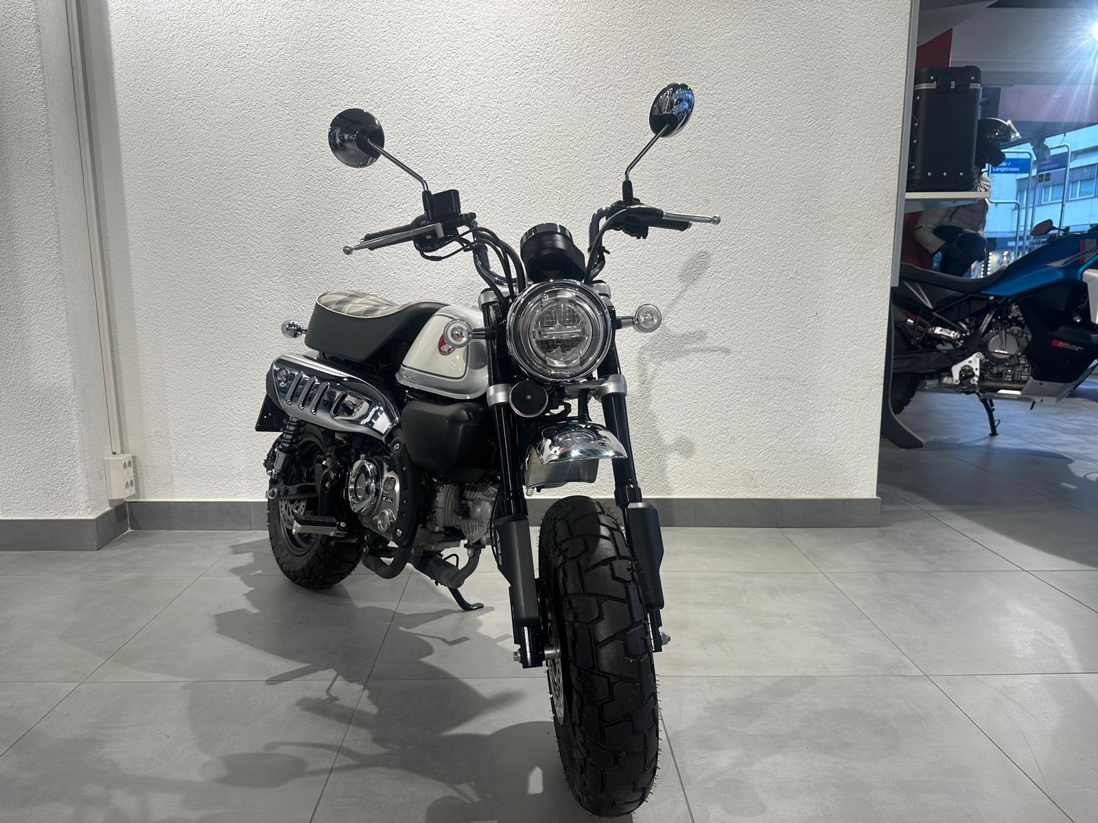 HONDA Monkey 125 ABS | Occasion | nur 720 km | Top Zustand-showroom-element-1