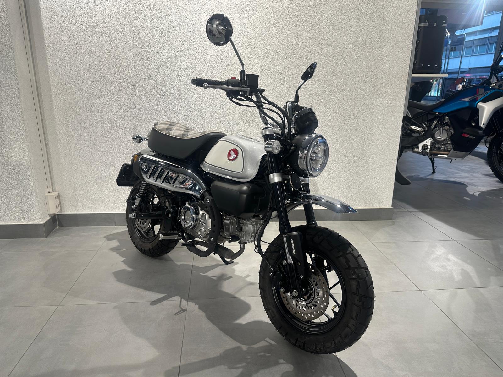 HONDA Monkey 125 ABS | Occasion | nur 720 km | Top Zustand-image-12