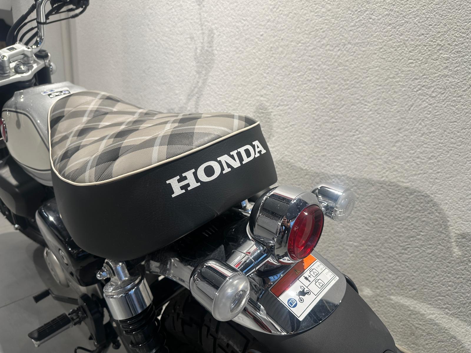 HONDA Monkey 125 ABS | Occasion | nur 720 km | Top Zustand-image-9