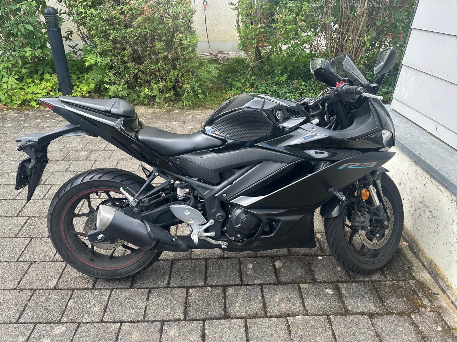 YAMAHA YZF-R3-image-0
