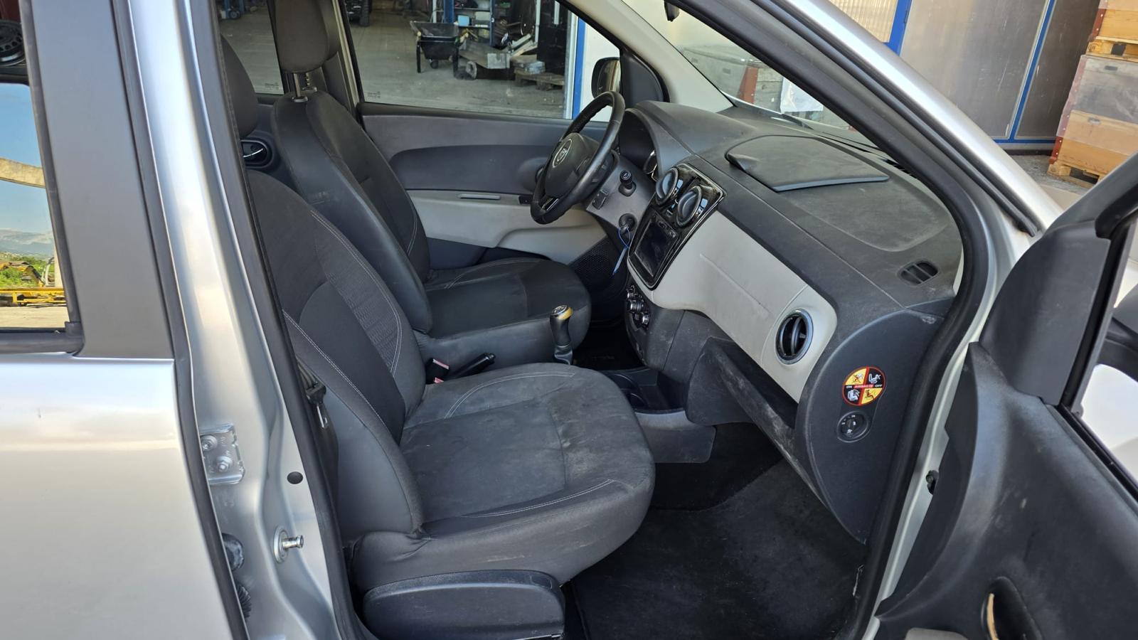 DACIA Lodgy 1.5 dCi Ambiance-image-7