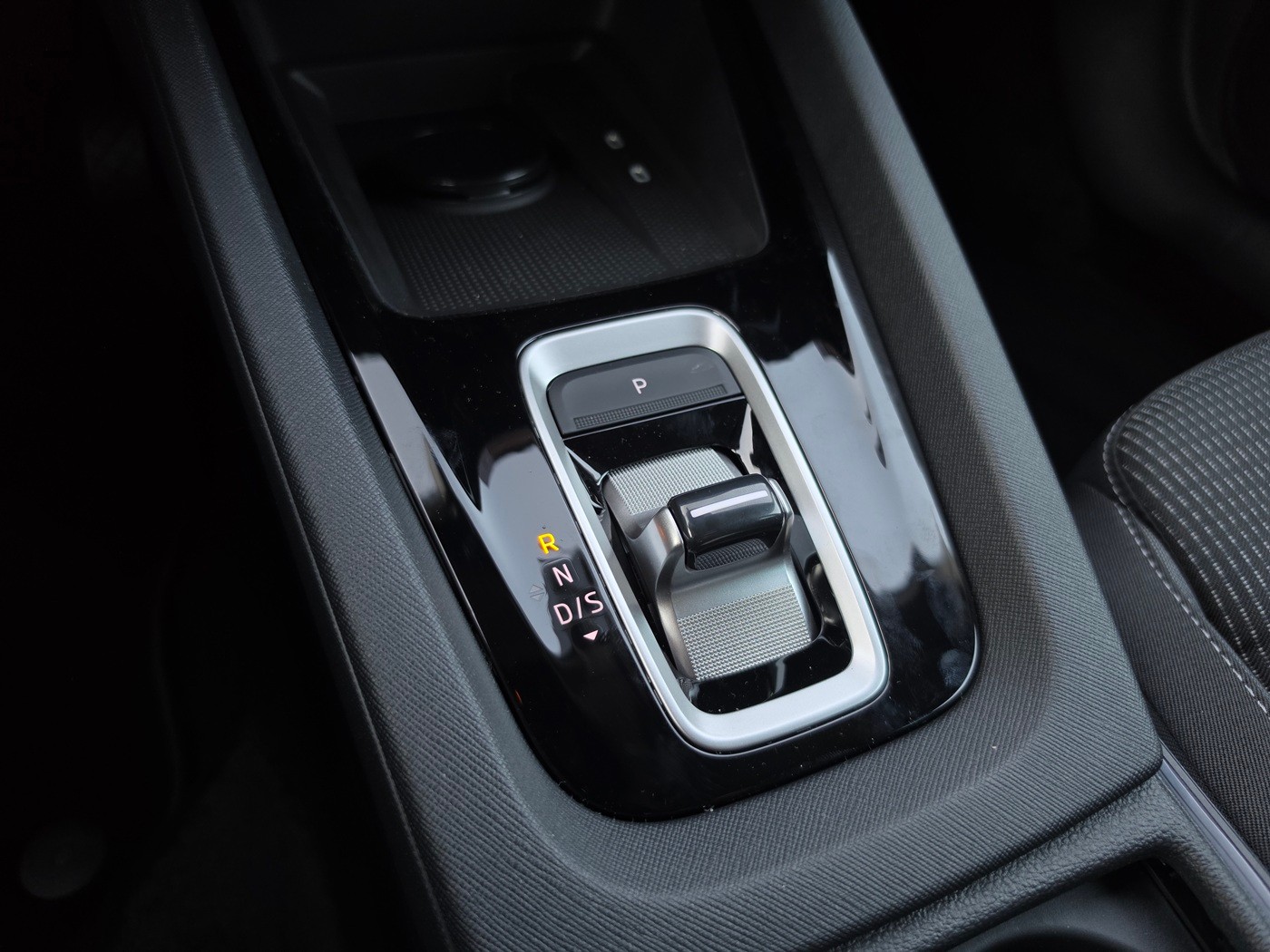 SKODA Octavia Combi 1.5 TSI mHEV DSG Selection-image-12