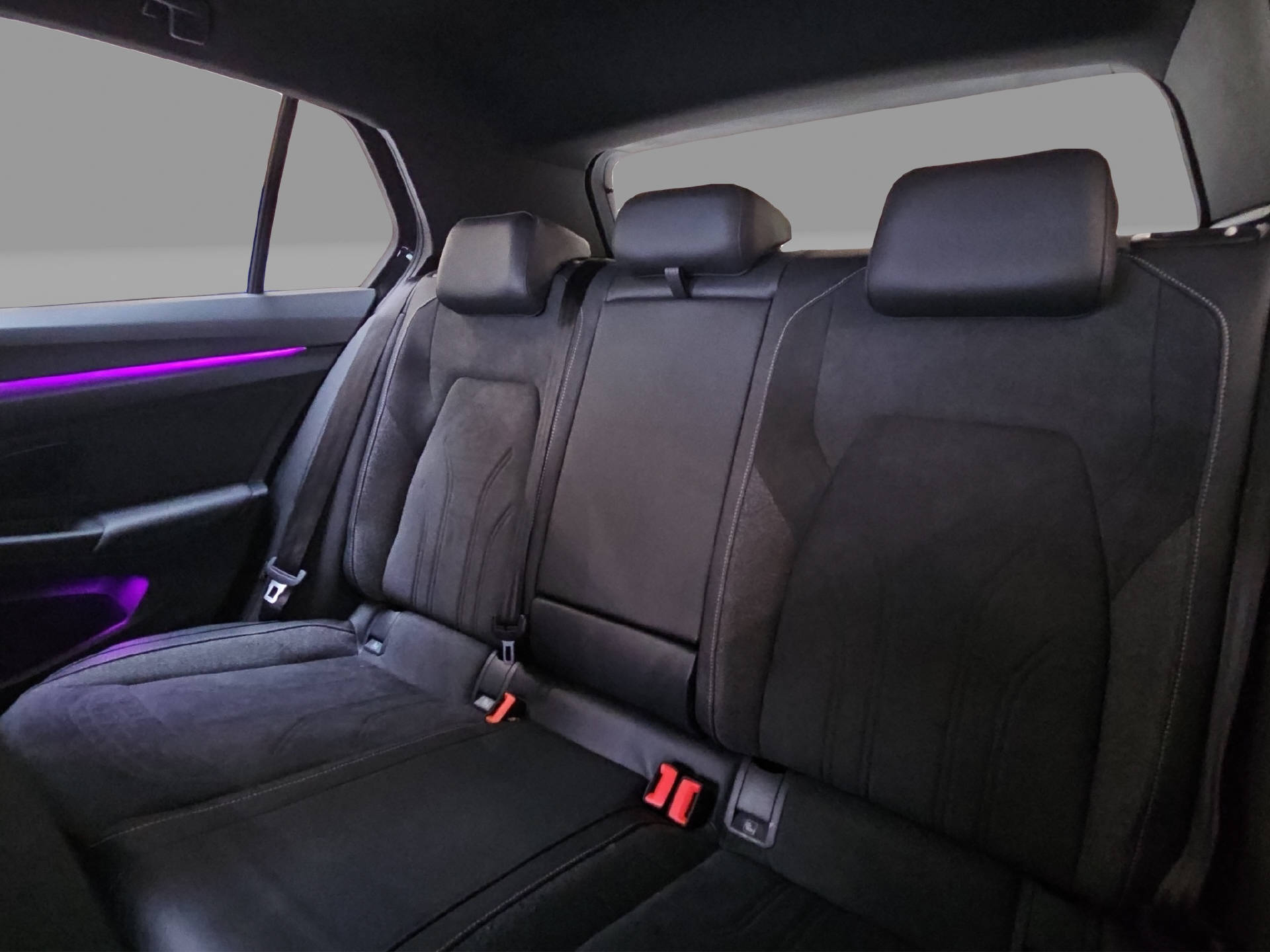 VW Golf VIII 1.5 eTSI Edition 50 DSG-image-14
