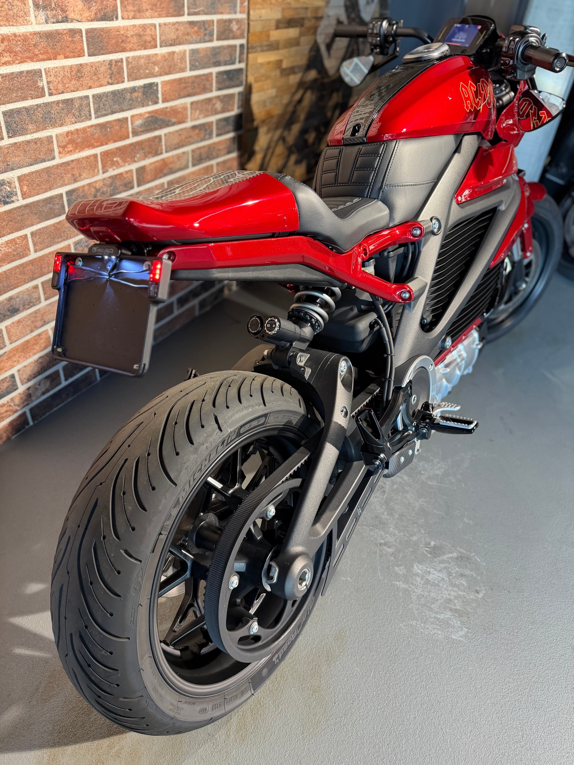 HARLEY-DAVIDSON Live Wire-image-12