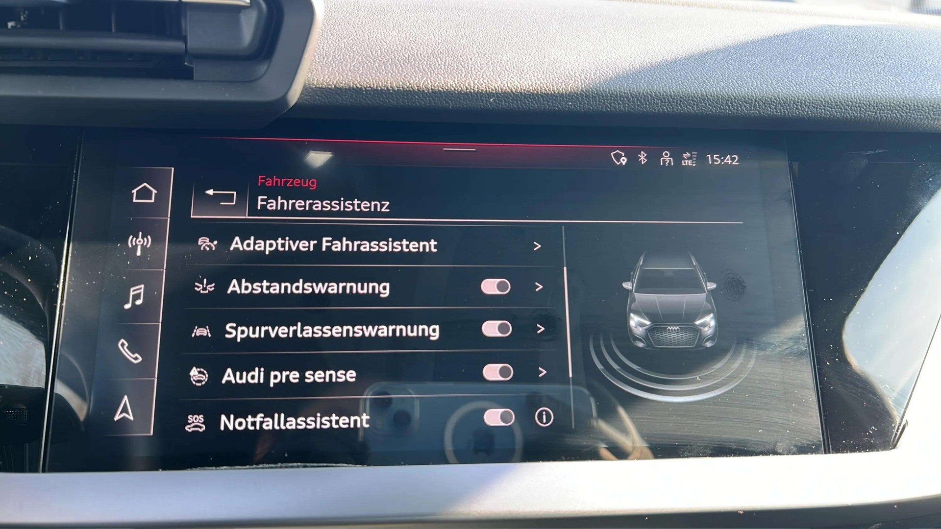 AUDI A3 Sportback 35 TFSI S line S-tronic mit 5J Werksgarantie oder 100000km-image-18
