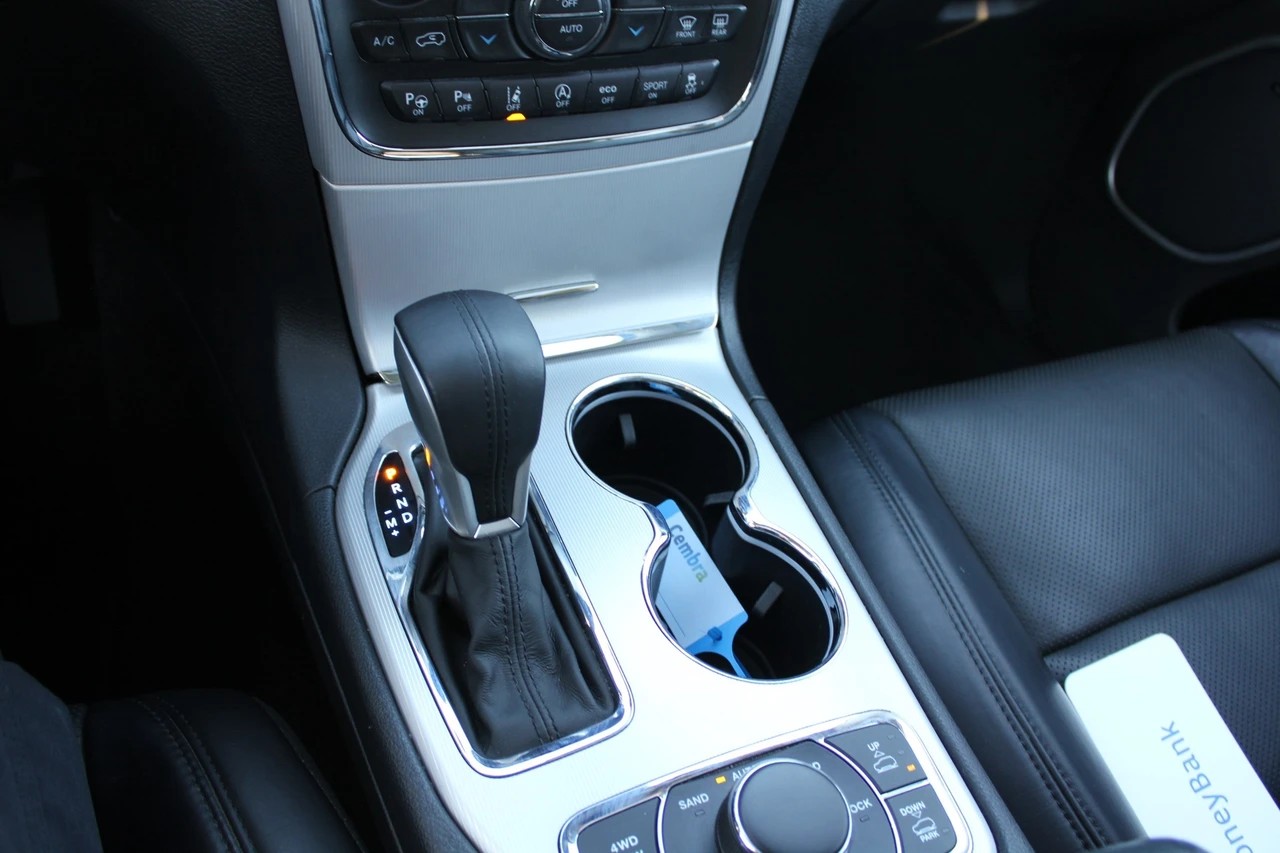 JEEP Grand Cherokee 3.0 CRD Summit Automatic-image-19