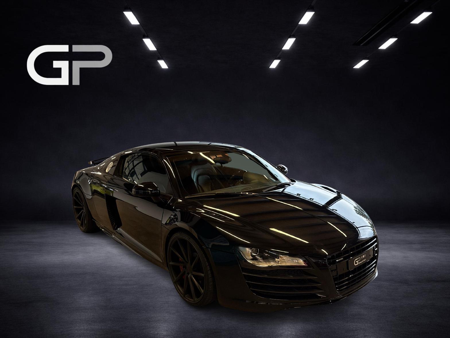 AUDI R8 Coupé 4.2-image-5