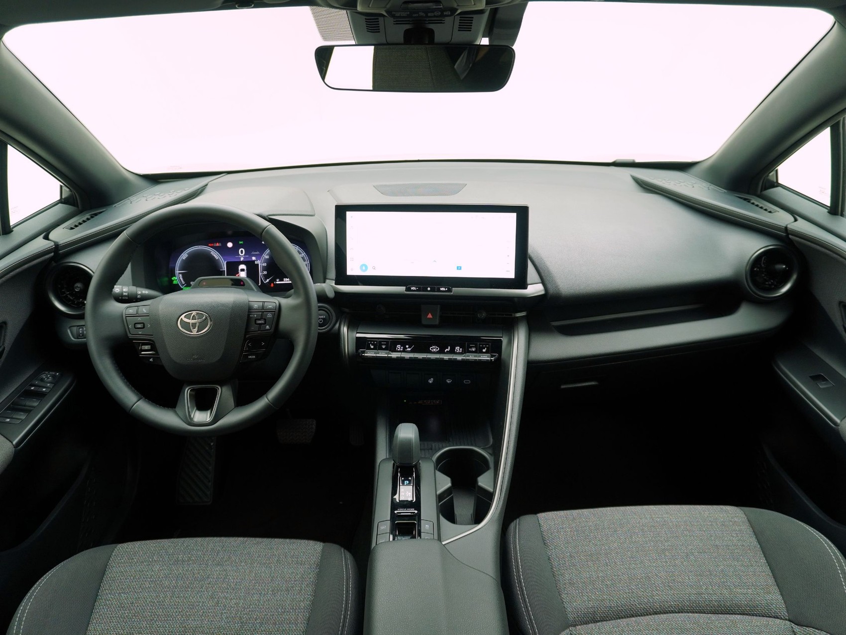 TOYOTA C-HR 2.0 PHEV Swiss Edition ** inkl. 8-Fach Bereifung **-image-9