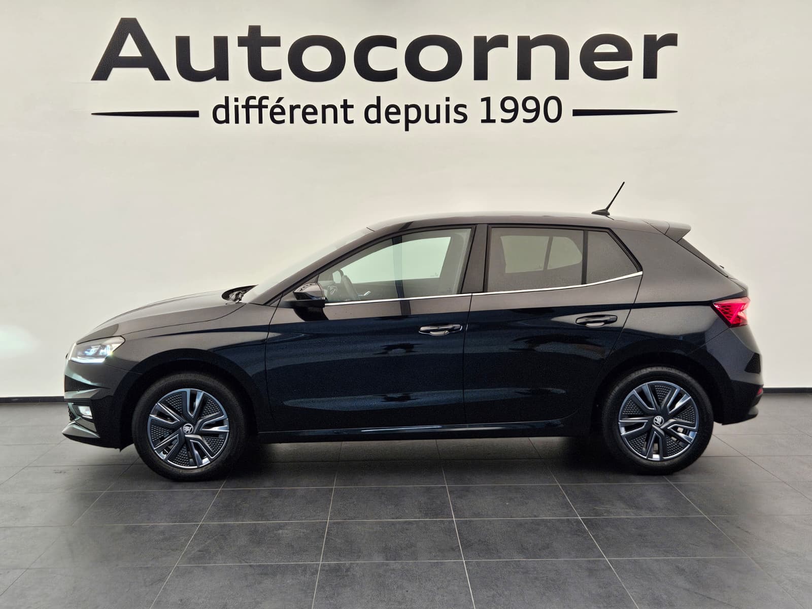 SKODA Fabia 1.0 TSI Dynamic DSG-showroom-element-1