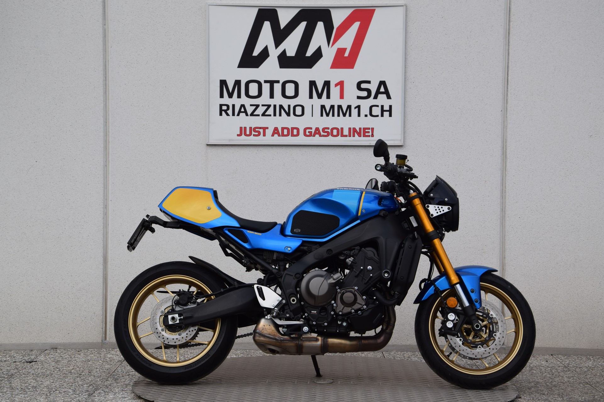 YAMAHA XSR 900-image-0