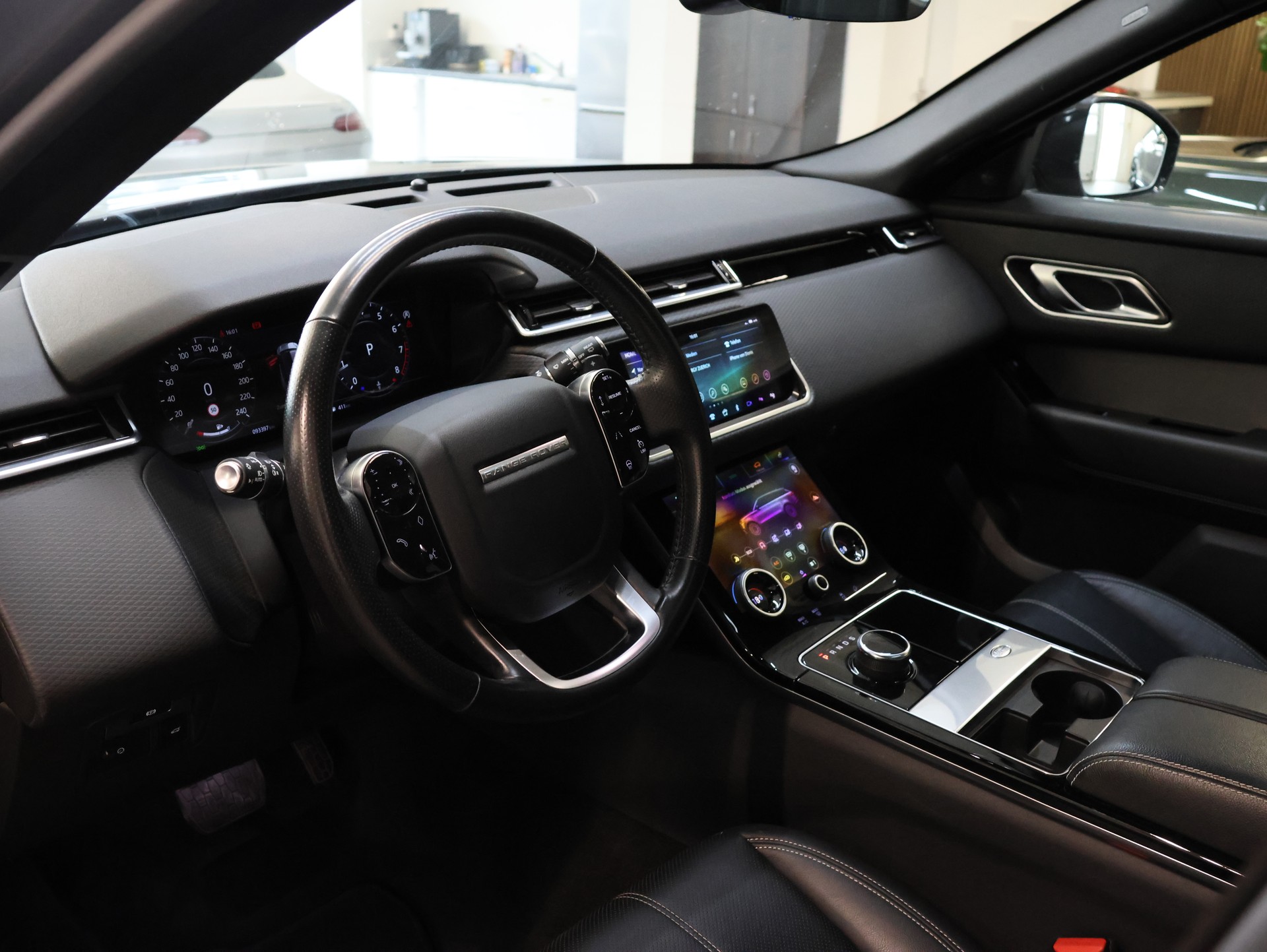 LAND ROVER Range Rover Velar P 250 S Automatic-image-11