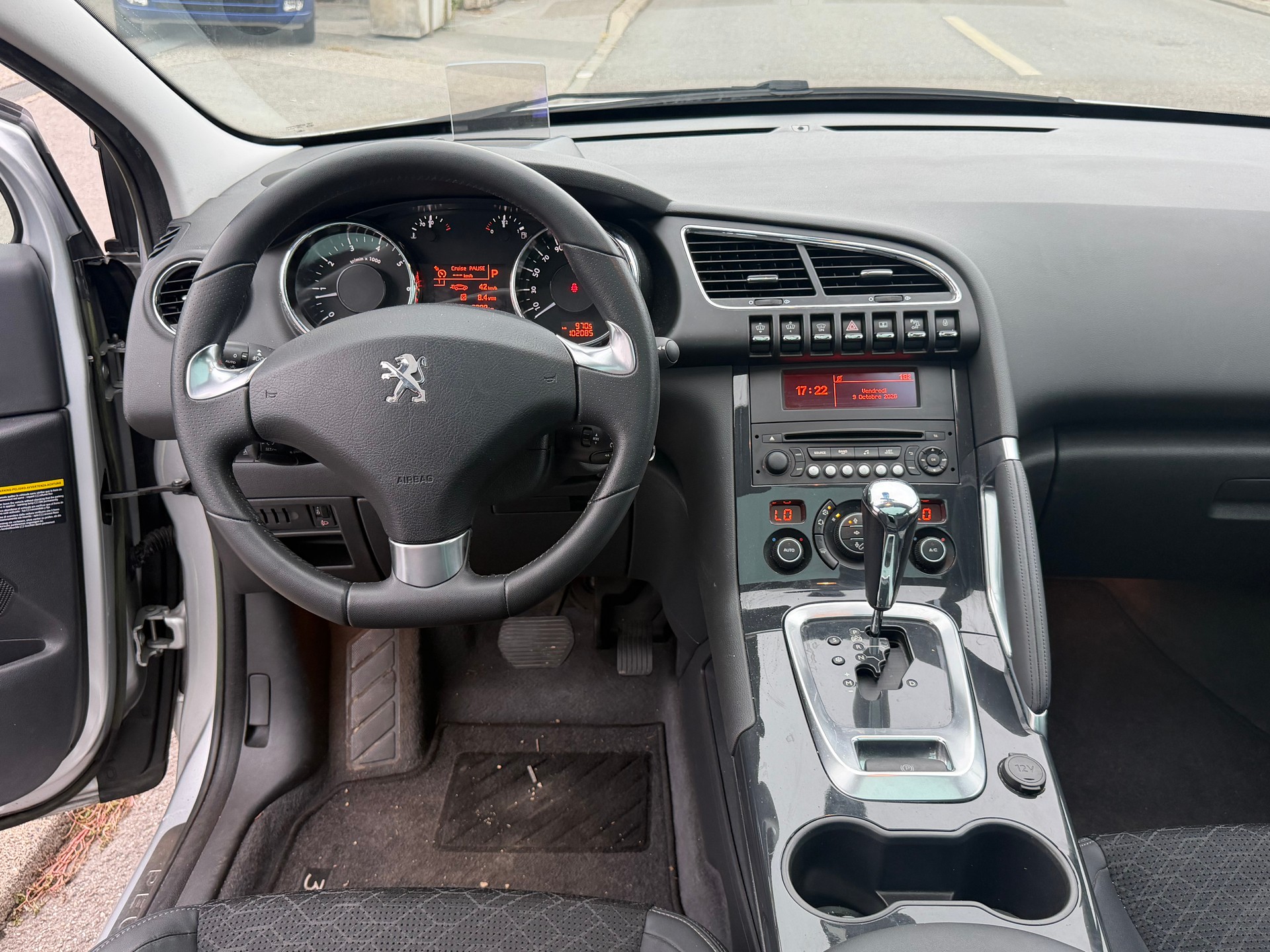 PEUGEOT 3008 1.6 16V T Style Tiptronic-image-7