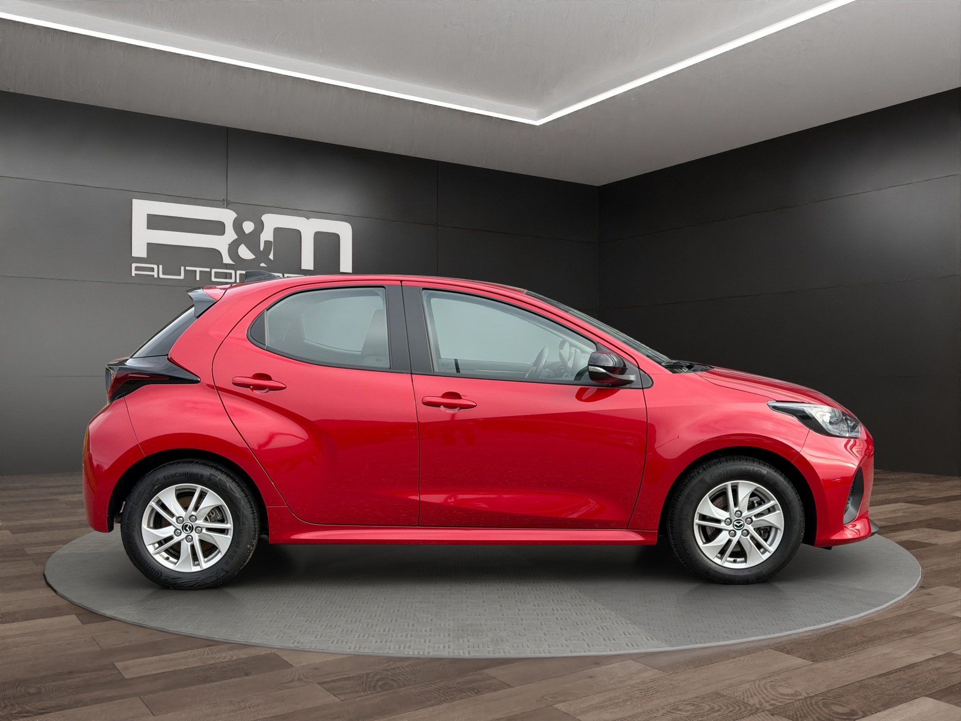 MAZDA 2 Hybrid Centre-line-showroom-element-2
