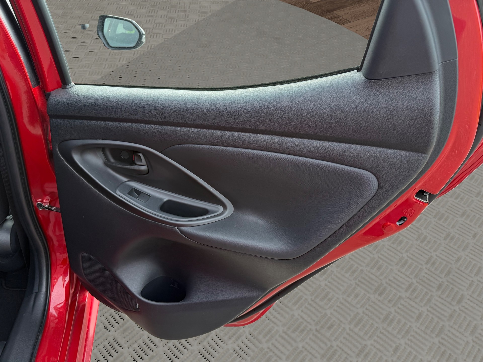 MAZDA 2 Hybrid Centre-line-image-18