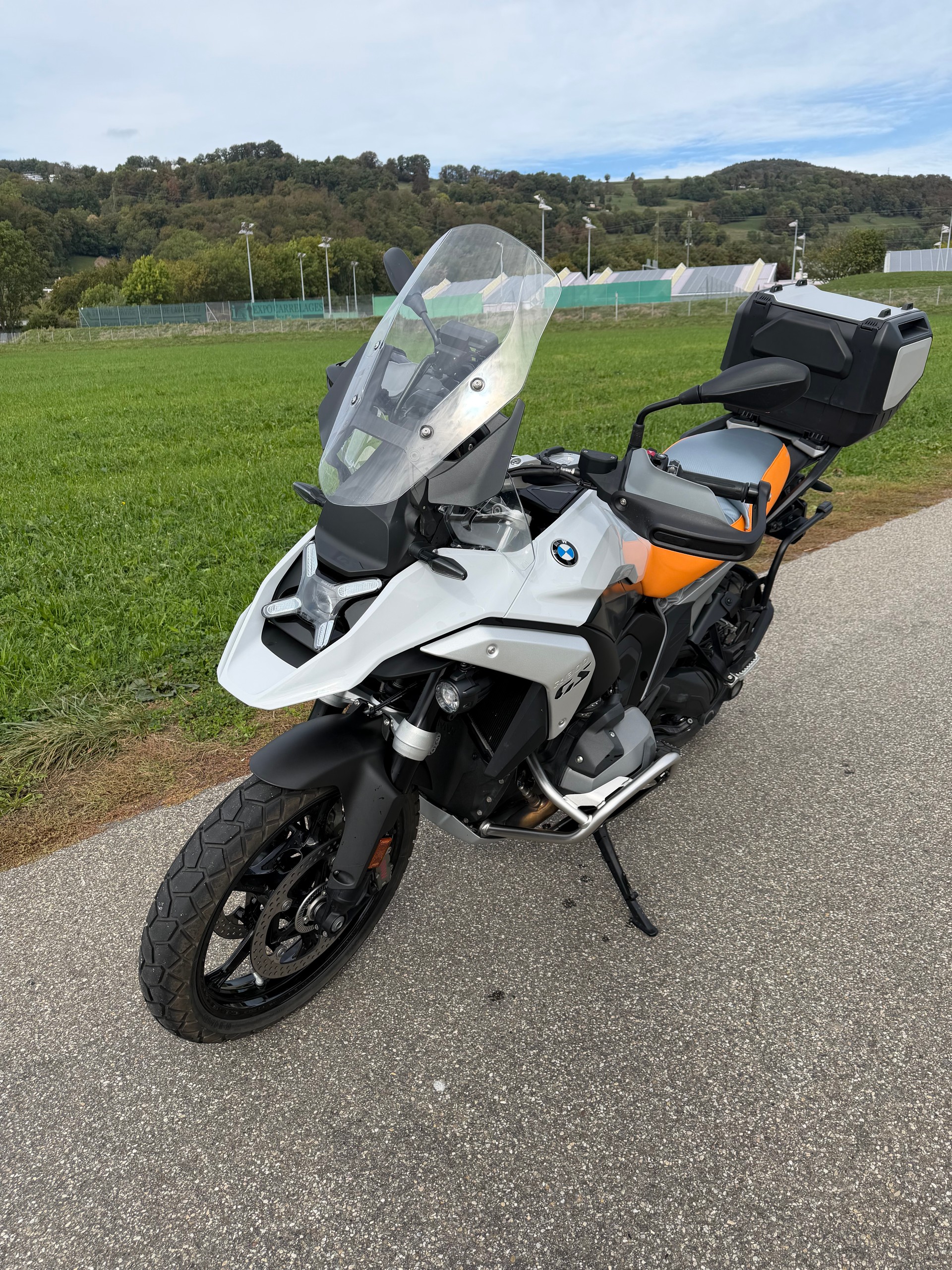 BMW R 1300 GS-image-2