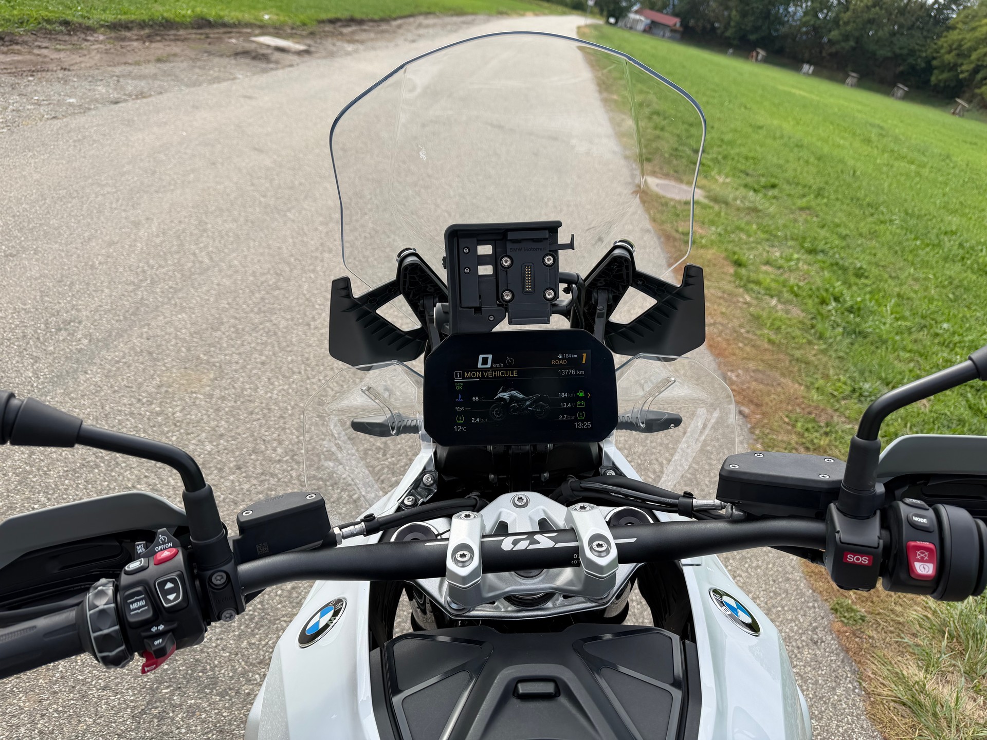 BMW R 1300 GS-image-1