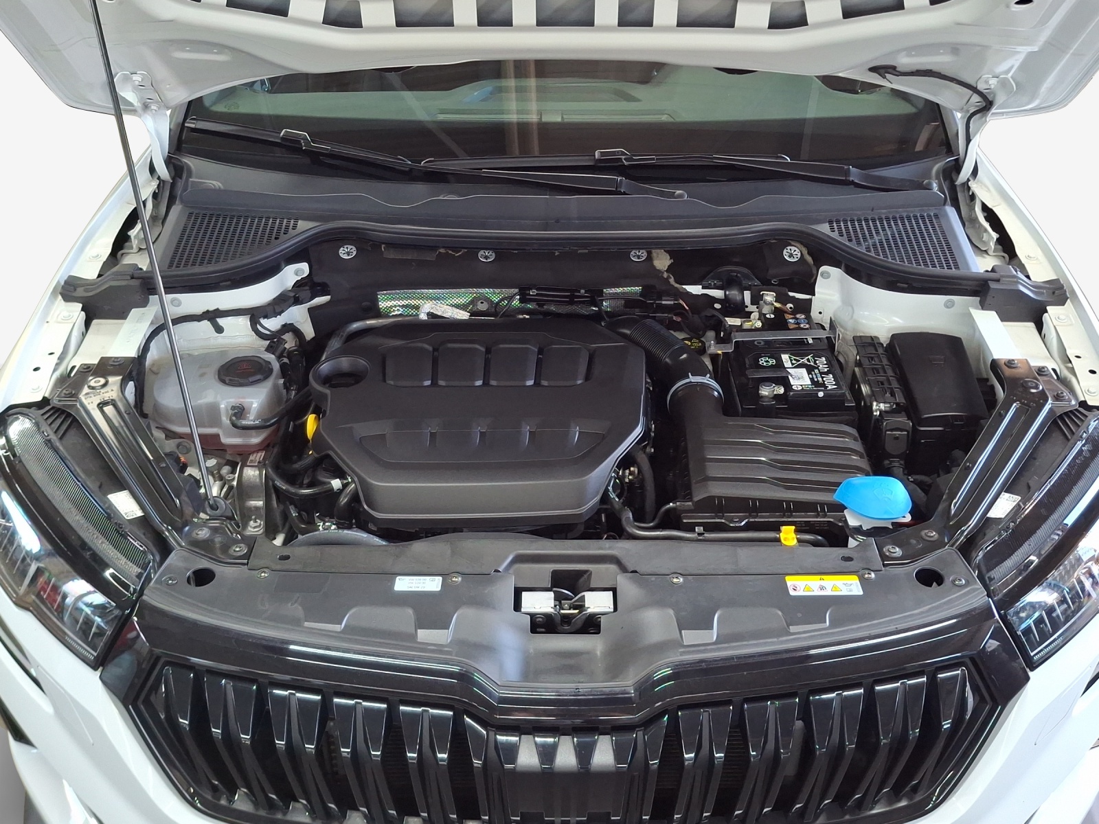 SKODA Karoq 2.0 TSI SportLine 4x4 DSG-image-15