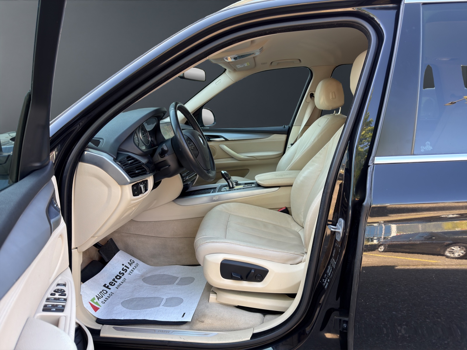 BMW X5 xDrive 30d Steptronic-image-12