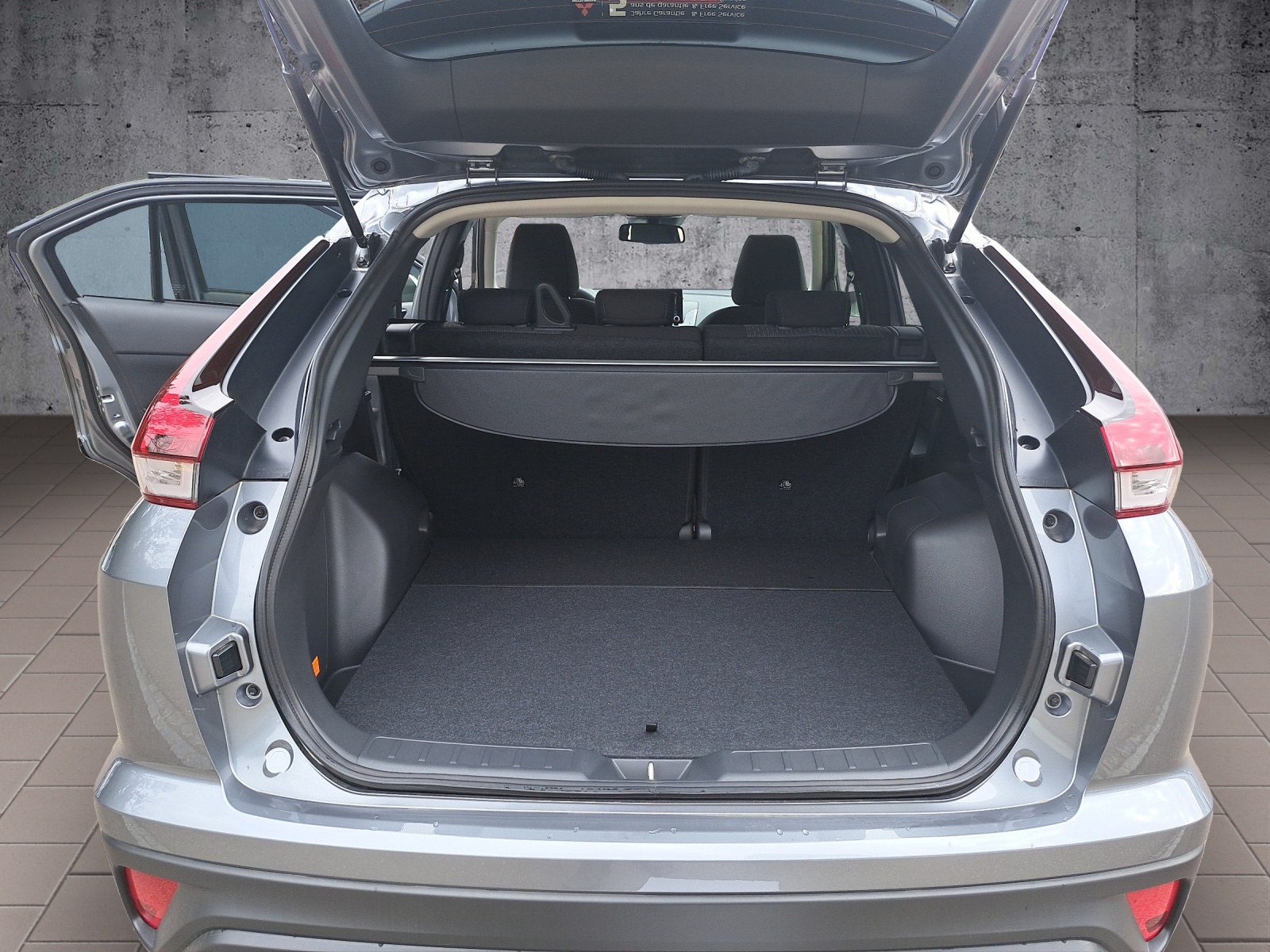 MITSUBISHI Eclipse Cross 2.4 PHEV Inform-image-13