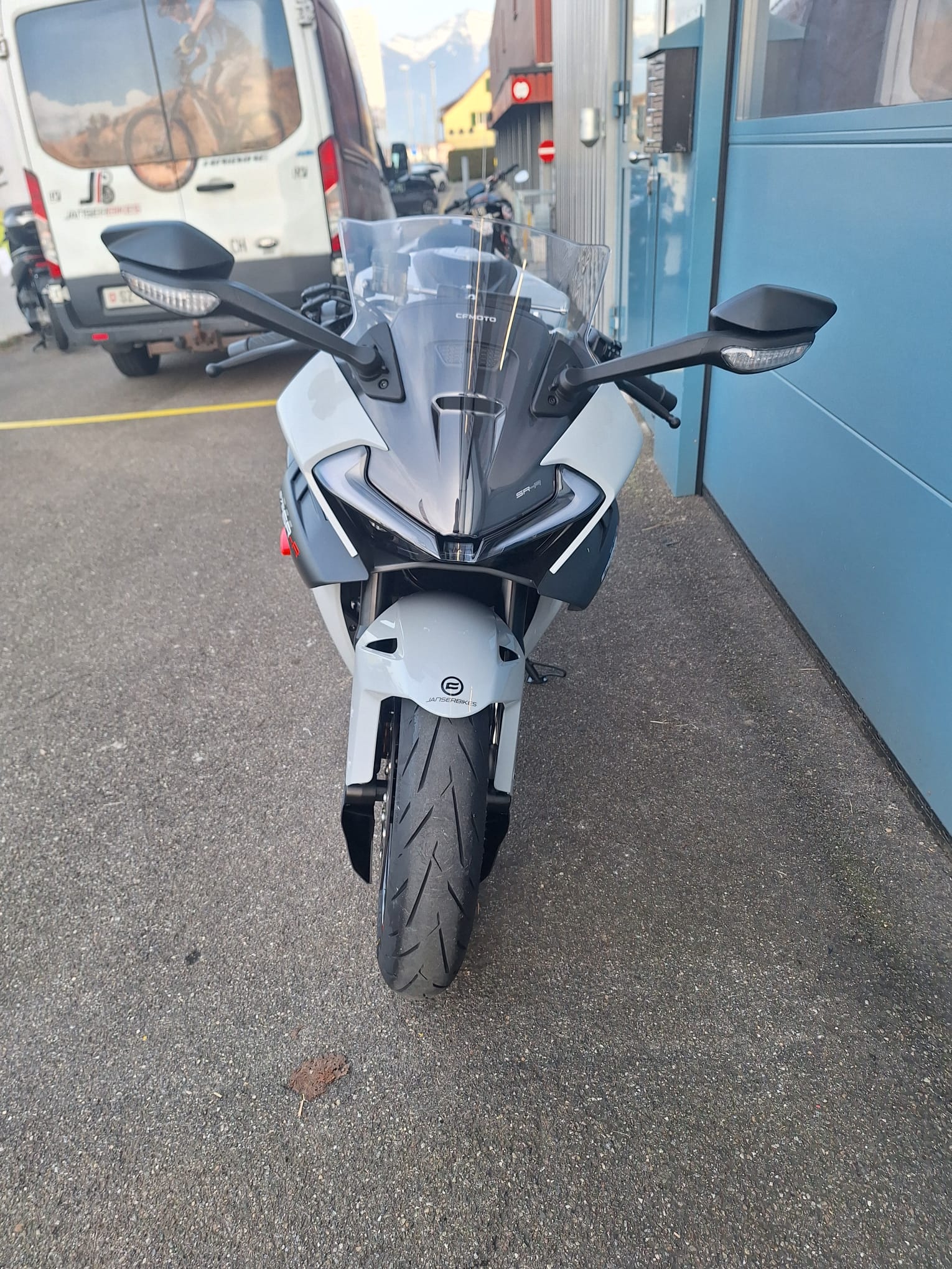 CF MOTO 675SR-R-image-2