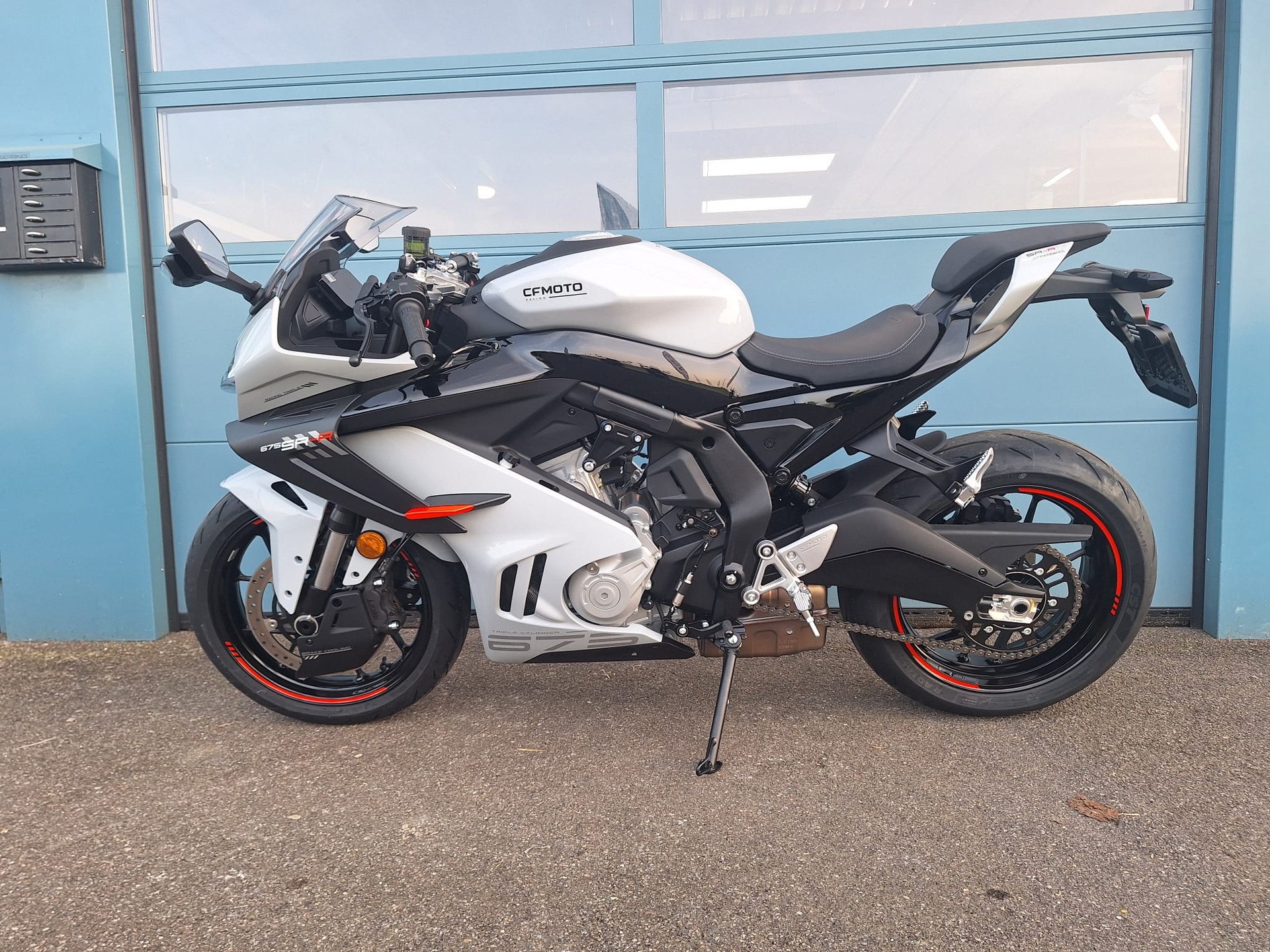 CF MOTO 675SR-R-image-1