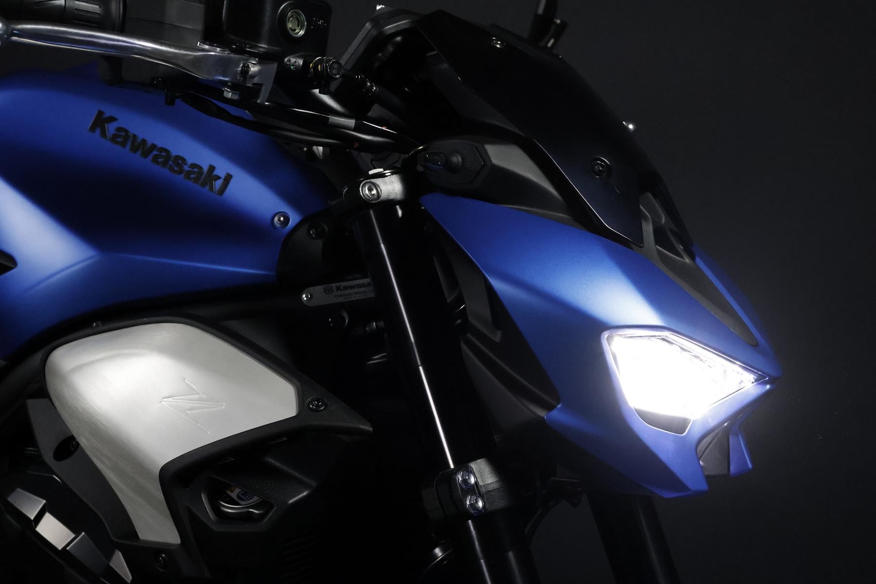 KAWASAKI Z 900 (91/70/35 KW) *Blue Horizon* Level 3-image-4