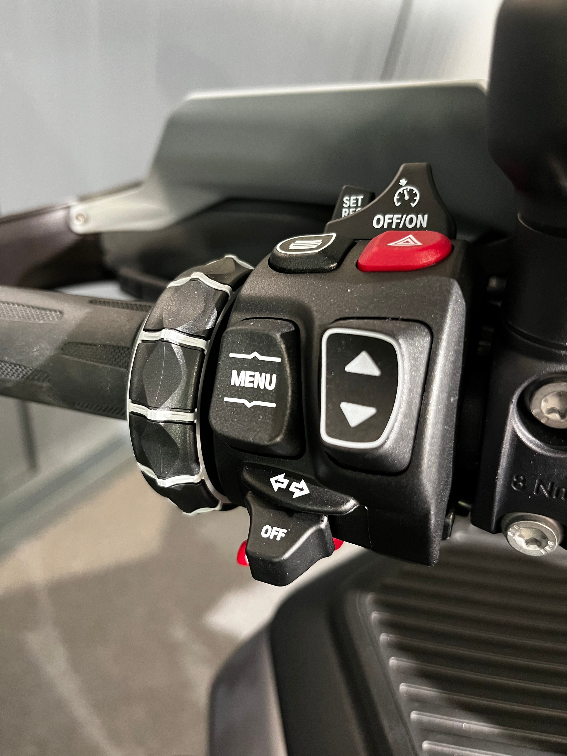 BMW R 1300 GS Adventure-image-3