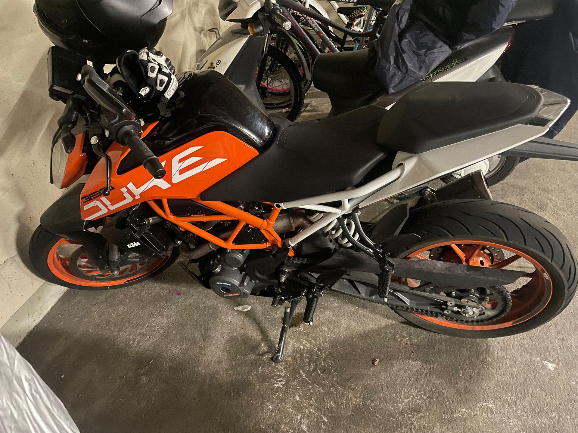KTM 390 Duke ABS-image-1