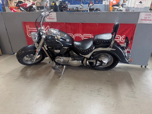 SUZUKI VL 800 Z Intruder Special Edition K4-image-1