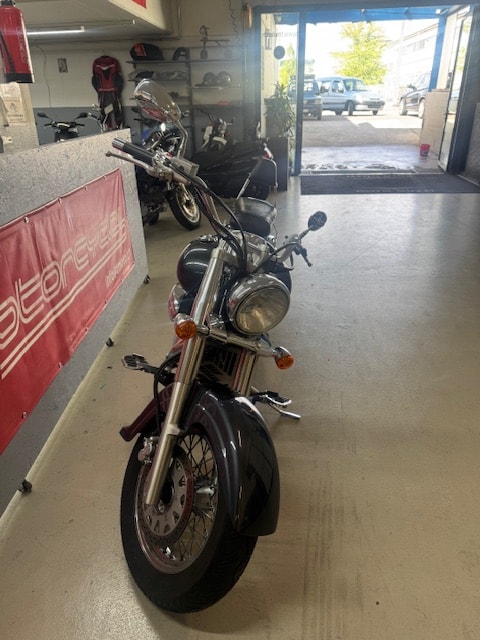 SUZUKI VL 800 Z Intruder Special Edition K4-image-3