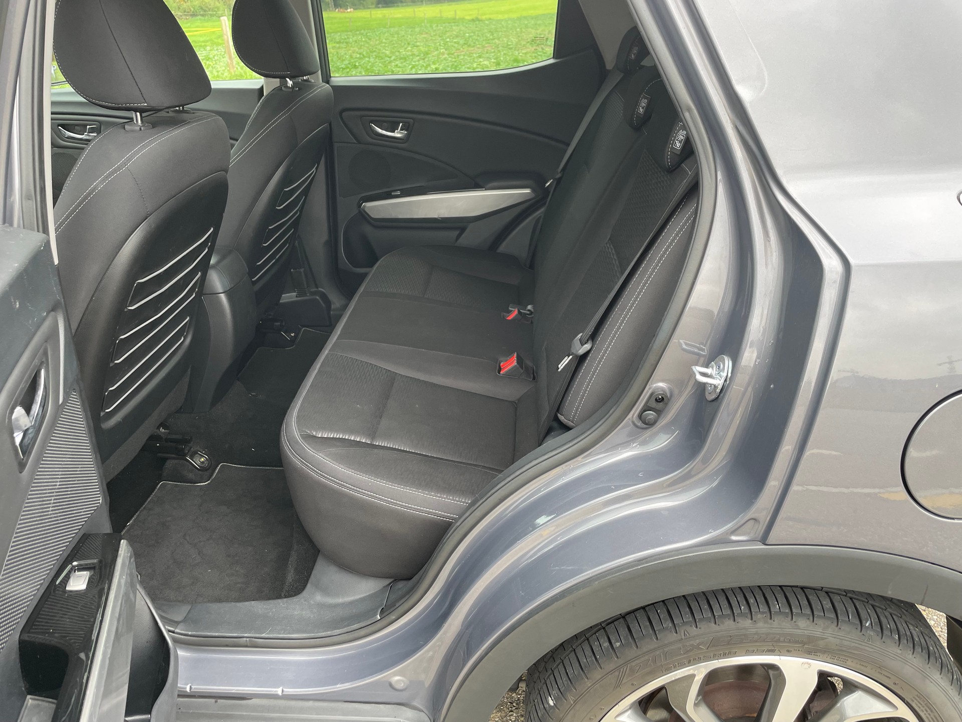 KGM-SsangYong Tivoli 1.6 e-XGi Quartz 2WD-image-10