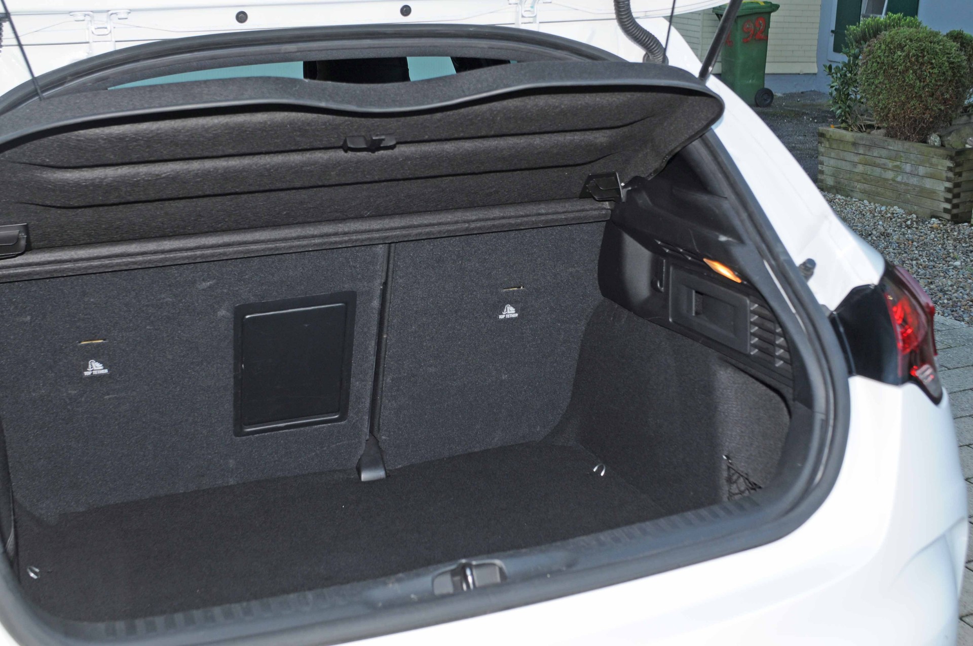 DS AUTOMOBILES DS4 2.0 HDi Dark Top Automatic-image-8