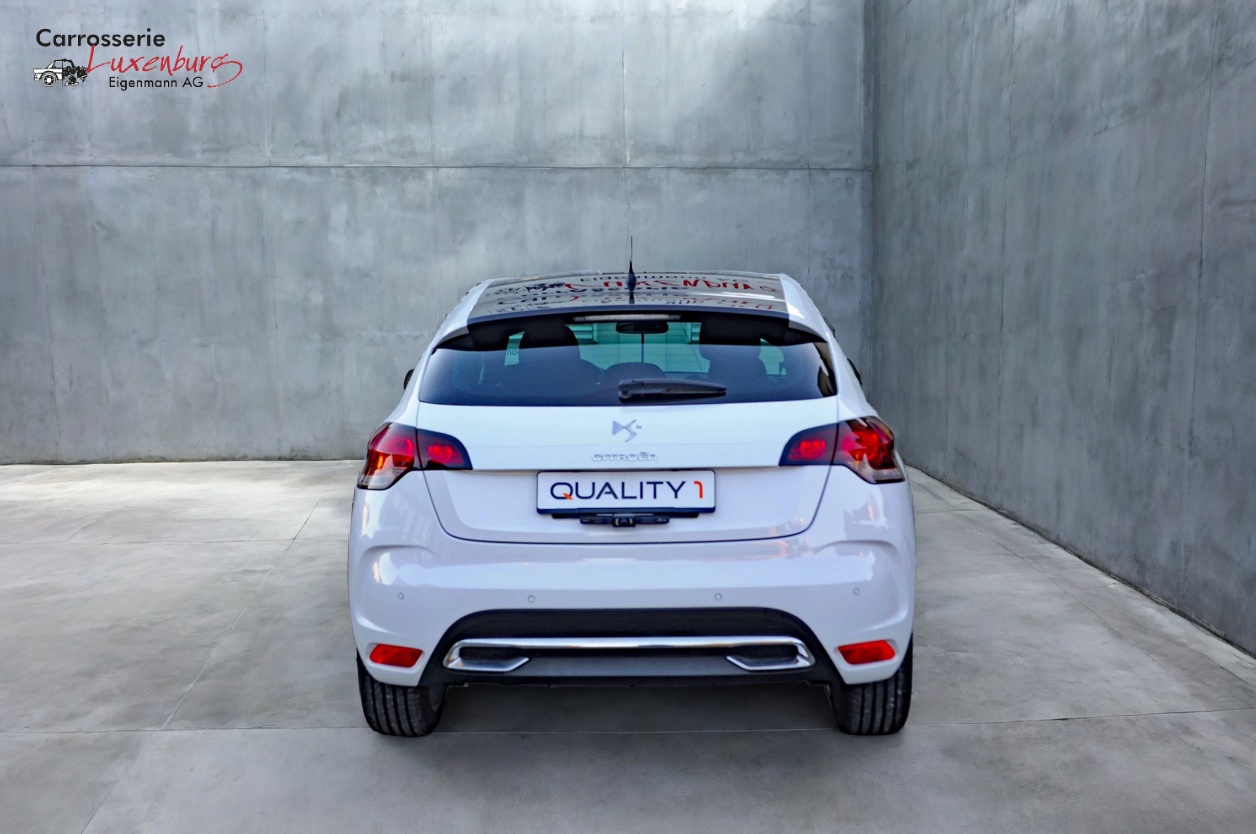 DS AUTOMOBILES DS4 2.0 HDi Dark Top Automatic-showroom-element-3