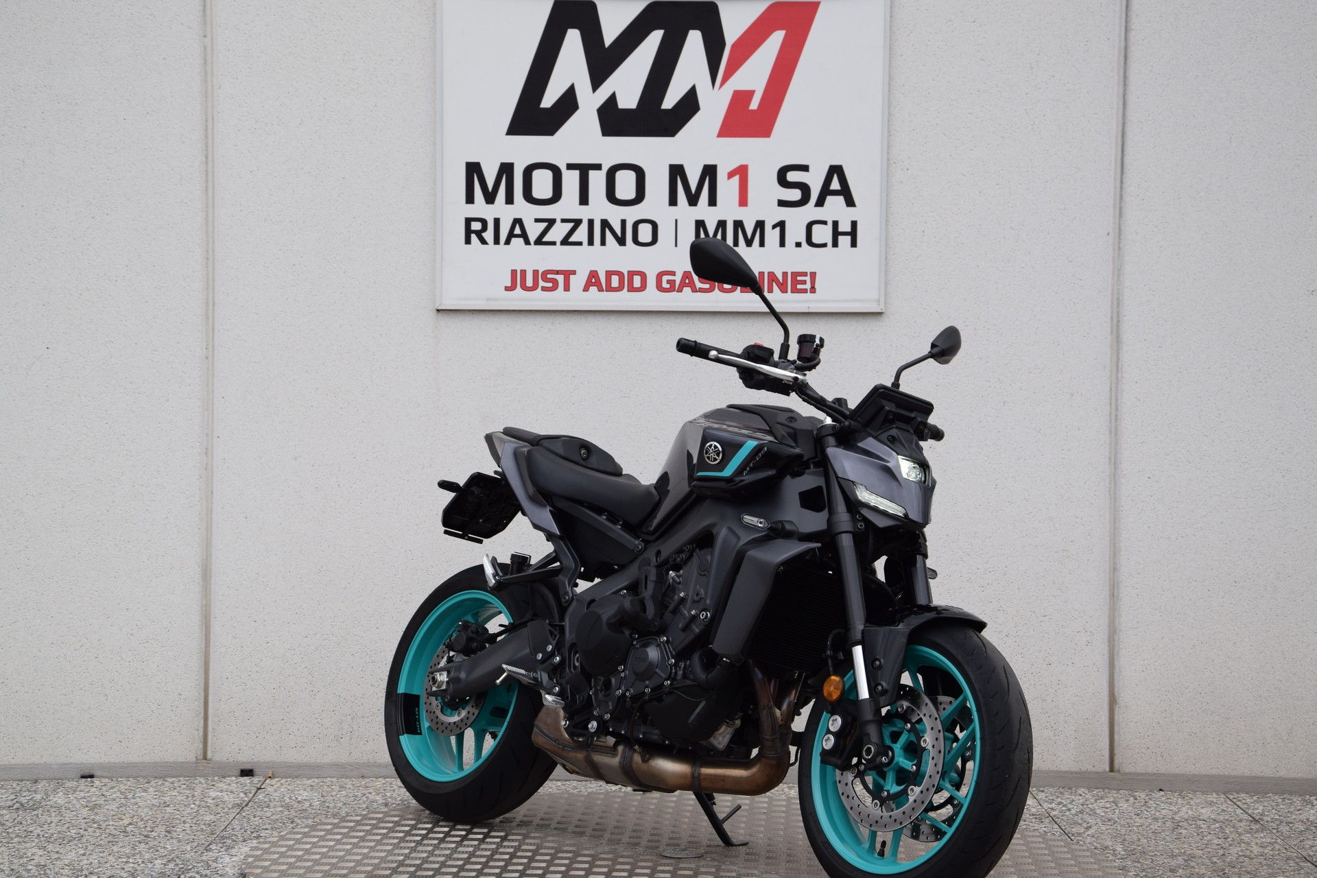 YAMAHA MT-09 Y-AMT-image-1