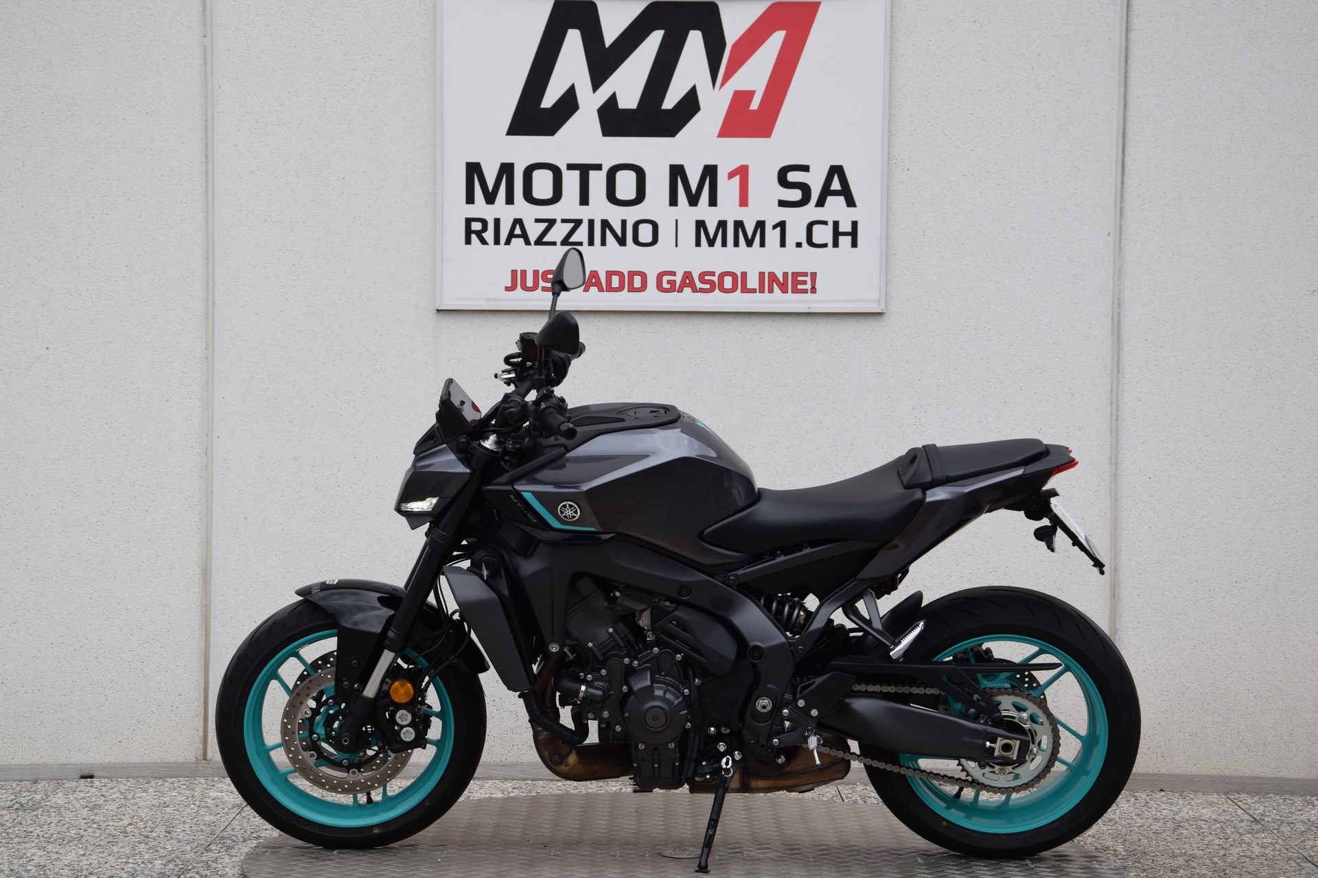 YAMAHA MT-09 Y-AMT-image-4