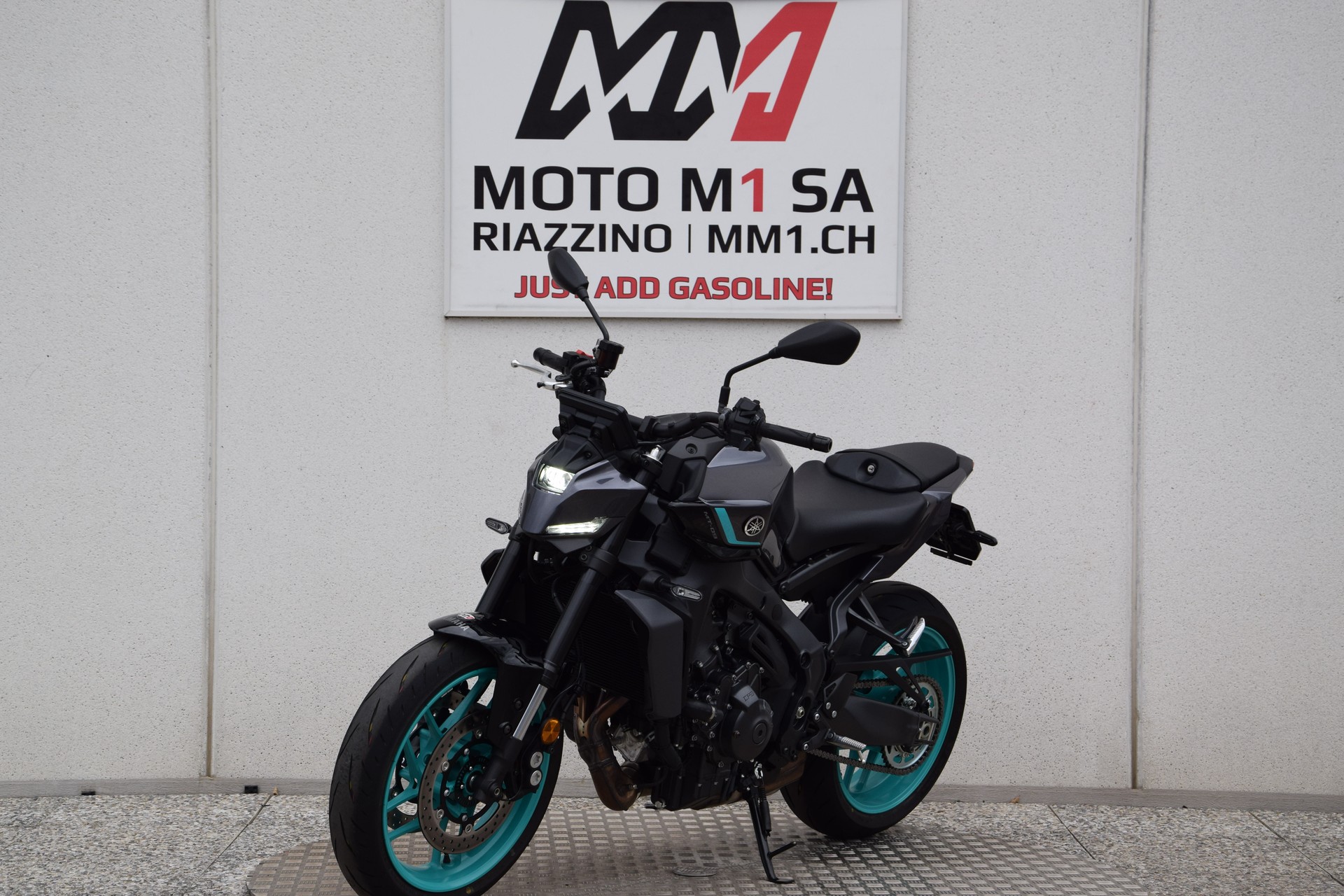 YAMAHA MT-09 Y-AMT-image-3