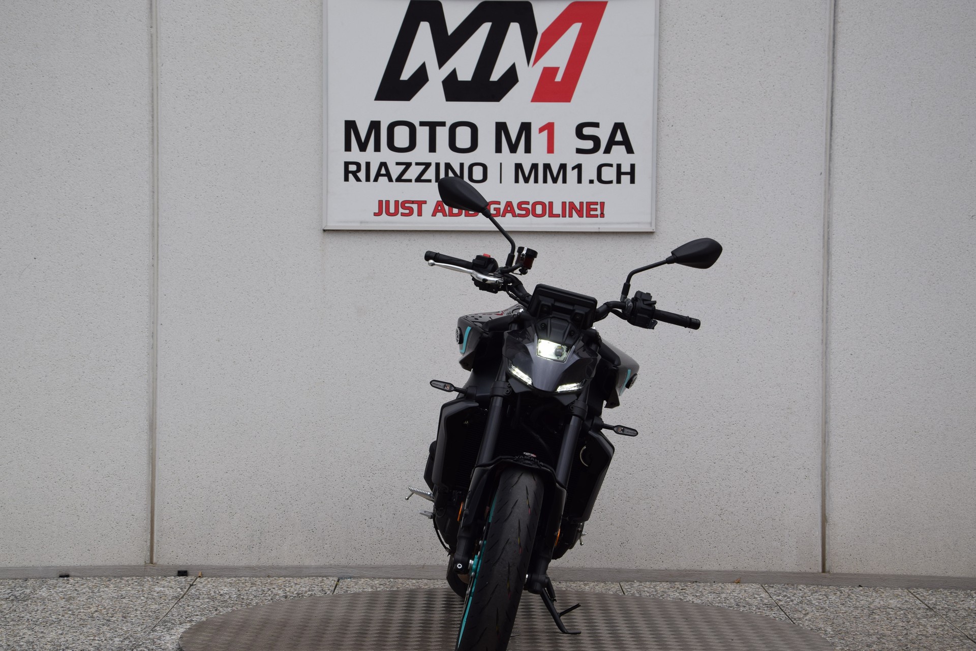 YAMAHA MT-09 Y-AMT-image-2